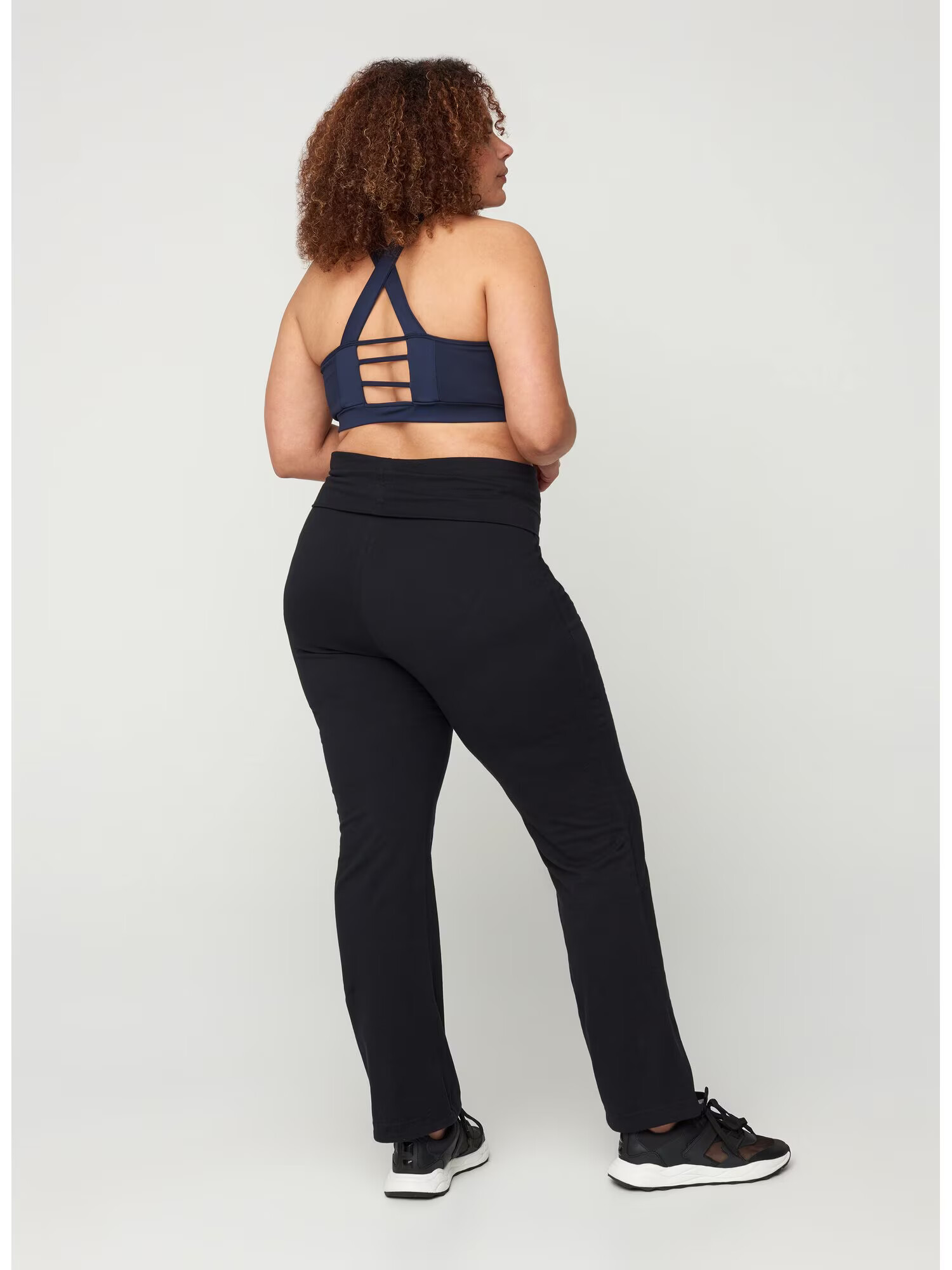 Active by Zizzi Pantaloni sport 'Abasic' negru / alb - Pled.ro