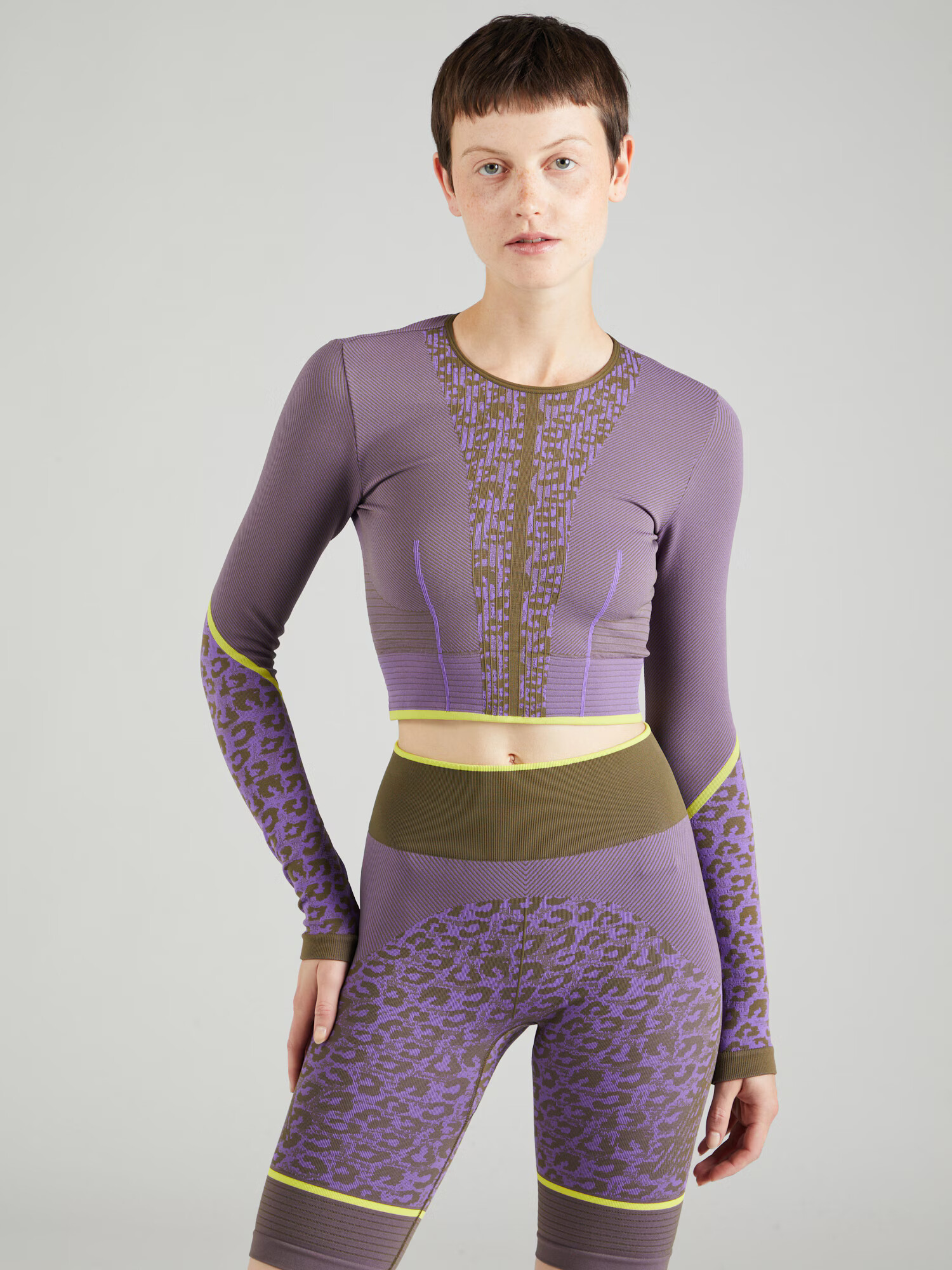 ADIDAS BY STELLA MCCARTNEY Tricou funcțional 'Truestrength Seamless ' oliv / verde deschis / mov închis - Pled.ro