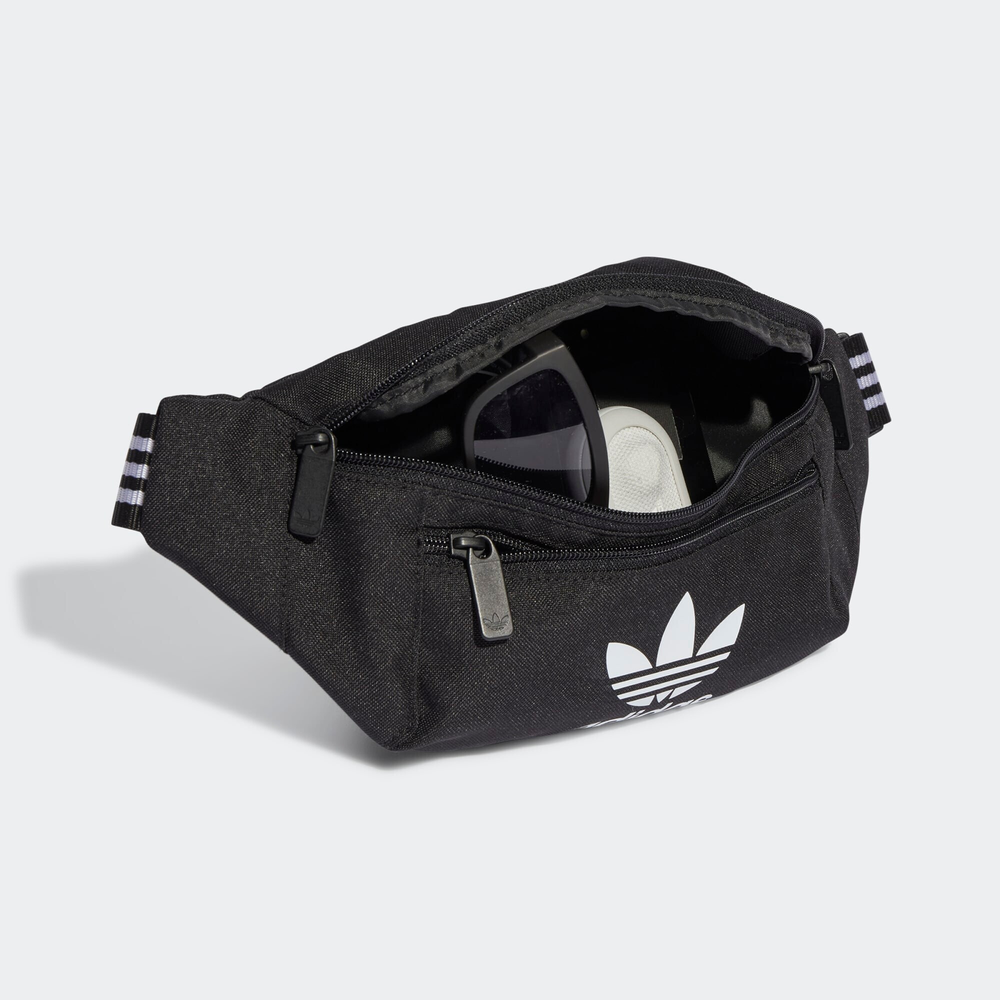 ADIDAS ORIGINALS Borsetă sport 'Adicolor Classic Waist' negru / alb - Pled.ro