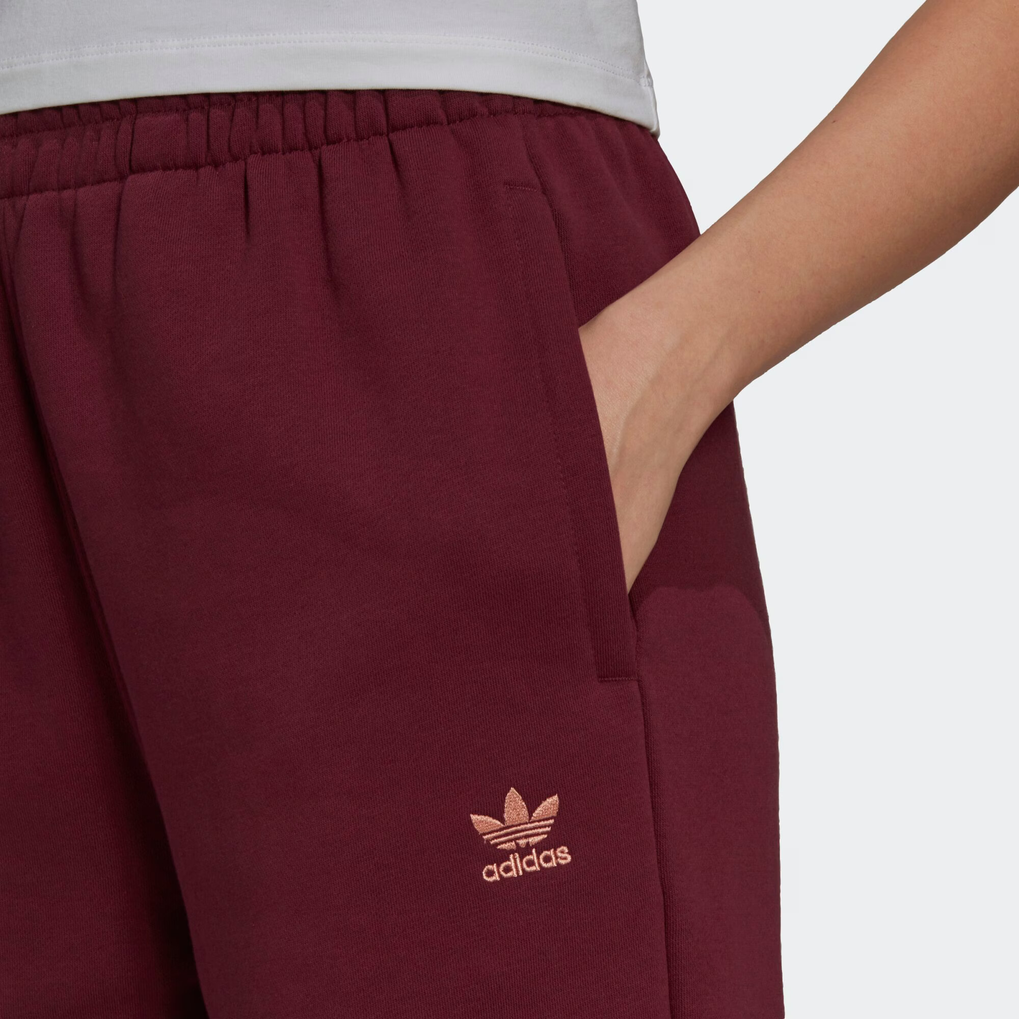 ADIDAS ORIGINALS Pantaloni ' adicolor Essentials Fleece Jogginghose ' roșu - Pled.ro