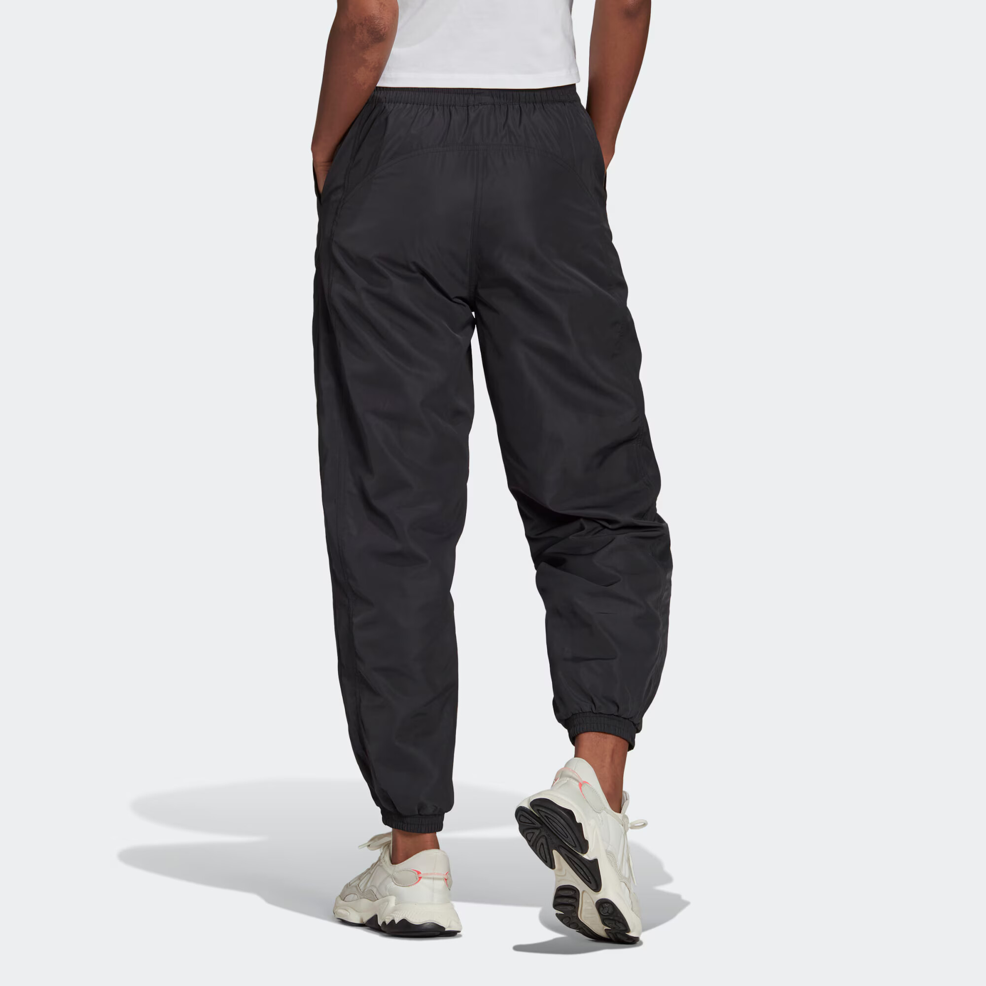 ADIDAS ORIGINALS Pantaloni 'ADICOLOR' negru - Pled.ro