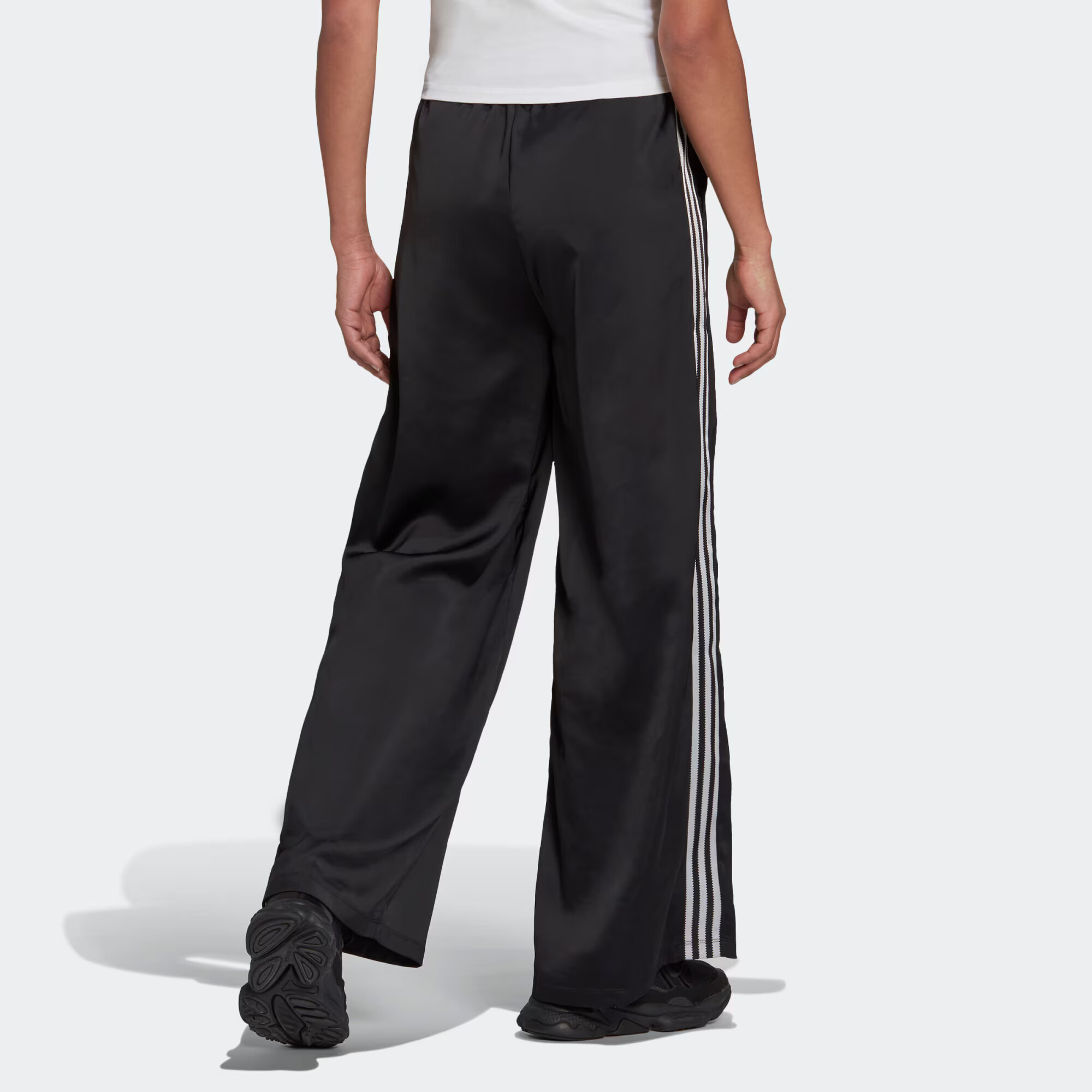 ADIDAS ORIGINALS Pantaloni 'Adicolor' negru / alb - Pled.ro