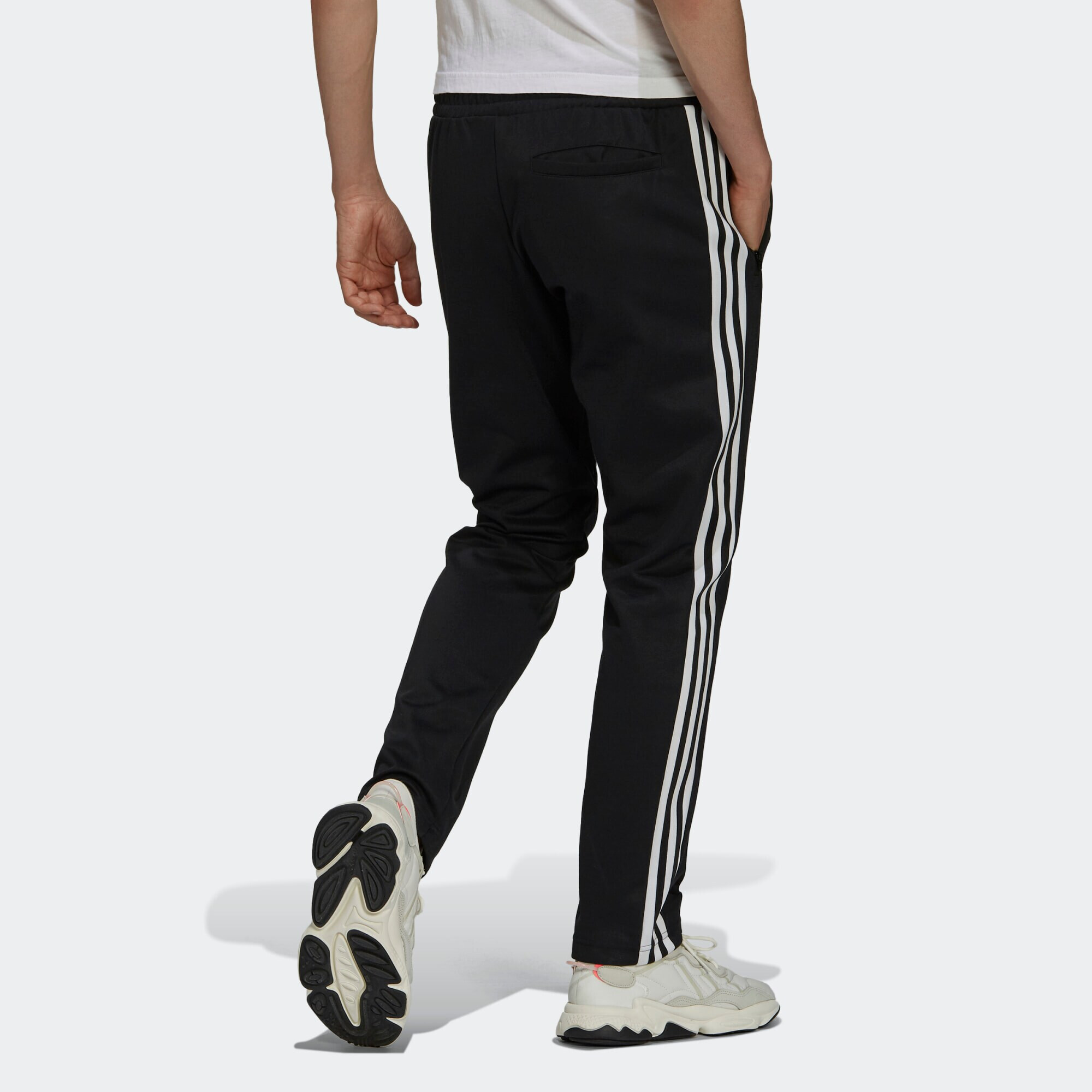 ADIDAS ORIGINALS Pantaloni 'Adicolor Classics Beckenbauer Primeblue' negru / alb - Pled.ro