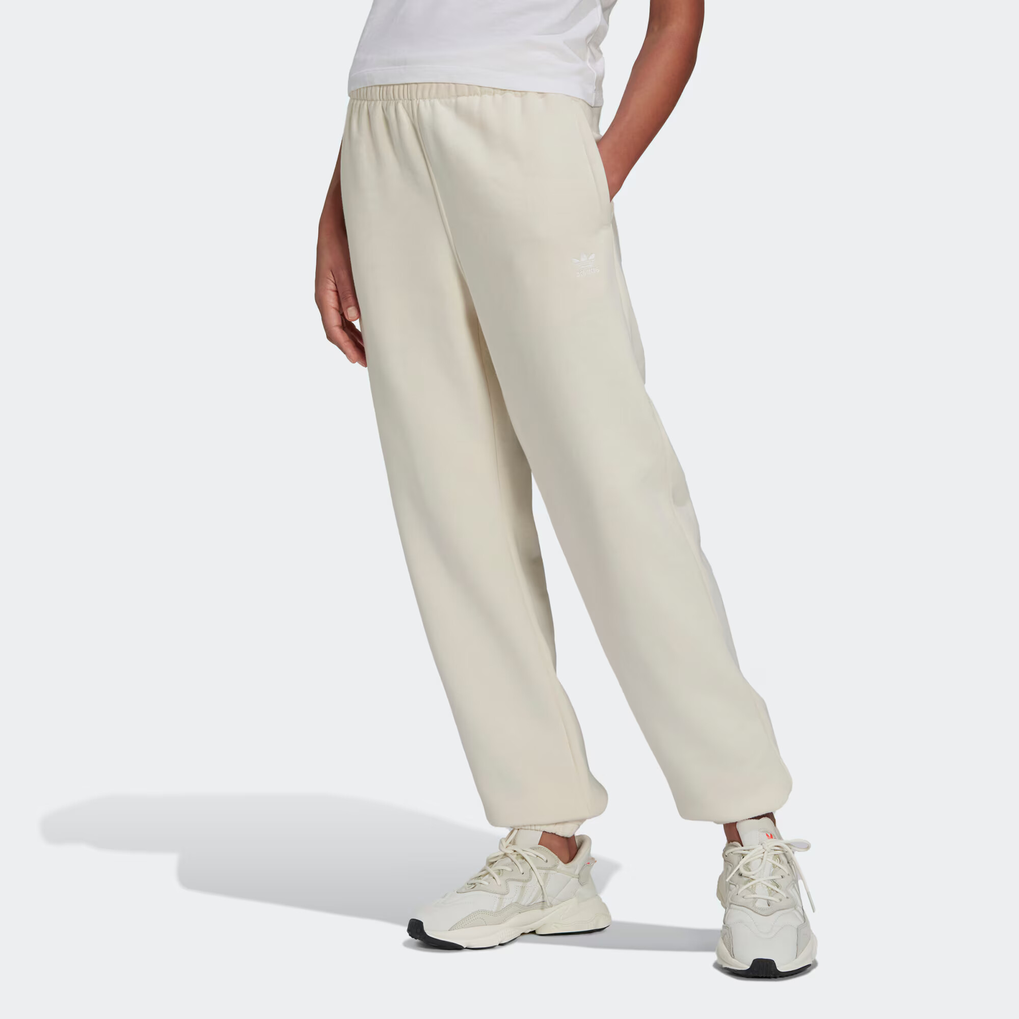 ADIDAS ORIGINALS Pantaloni 'Adicolor Essentials Fleece' bej / alb - Pled.ro