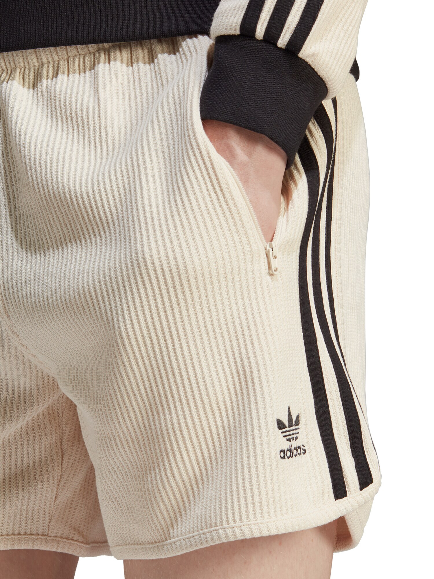 ADIDAS ORIGINALS Pantaloni 'Adicolor Classics Waffle' bej / negru - Pled.ro