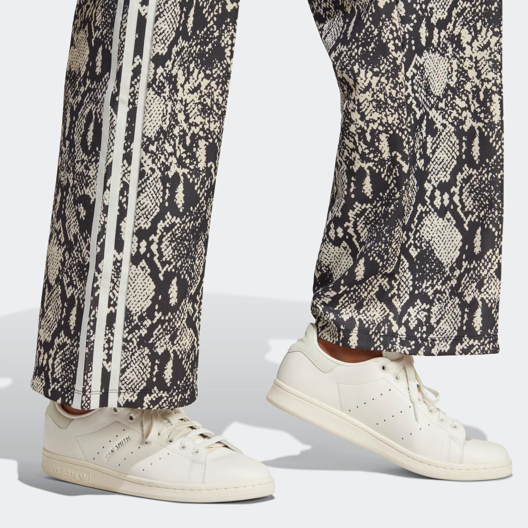 ADIDAS ORIGINALS Pantaloni 'Python' bej / negru / alb - Pled.ro