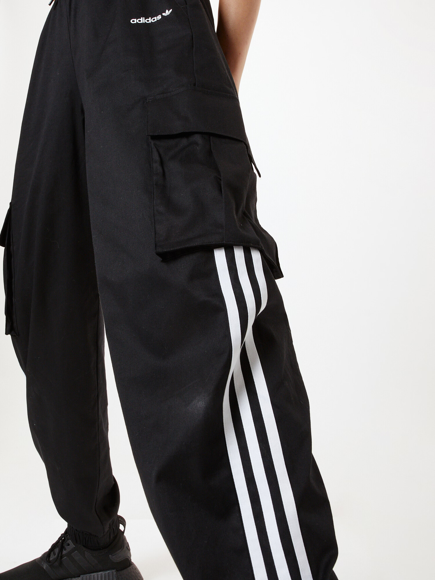 ADIDAS ORIGINALS Pantaloni cu buzunare negru / alb - Pled.ro