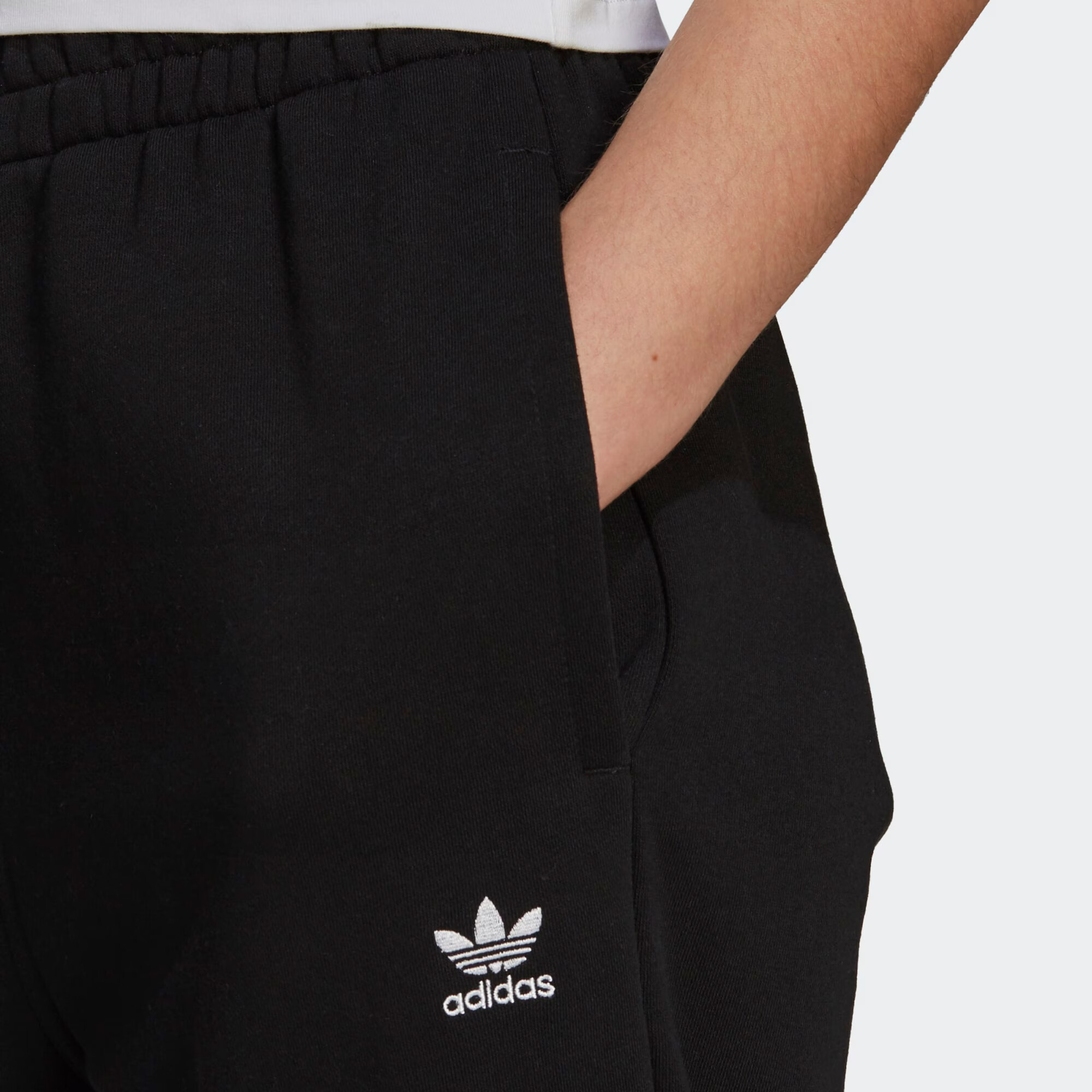 ADIDAS ORIGINALS Pantaloni 'Essentials' negru / alb - Pled.ro