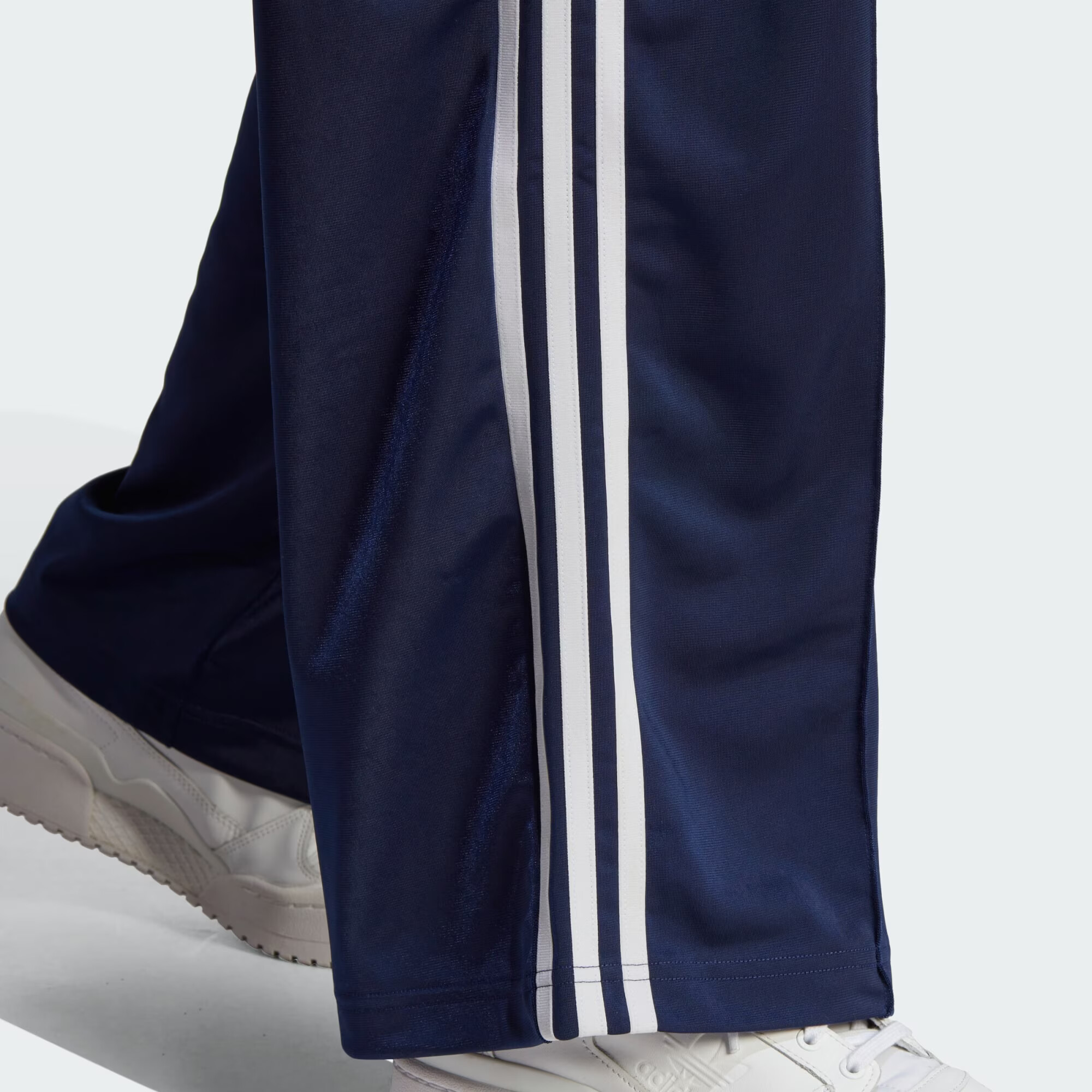 ADIDAS ORIGINALS Pantaloni 'Firebird Loose' albastru închis / alb - Pled.ro