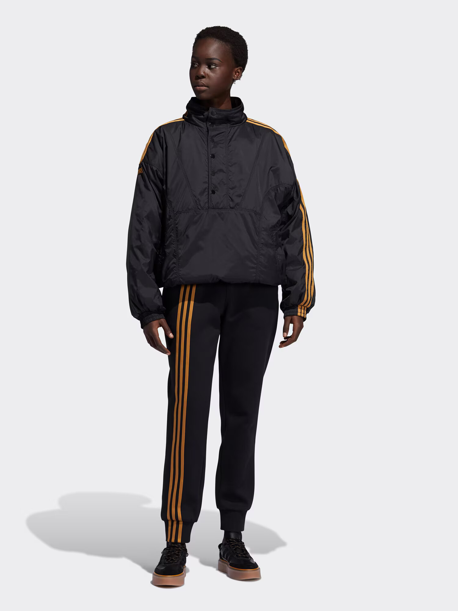 ADIDAS ORIGINALS Pantaloni 'IVP 3S JOGGER' portocaliu deschis / negru - Pled.ro