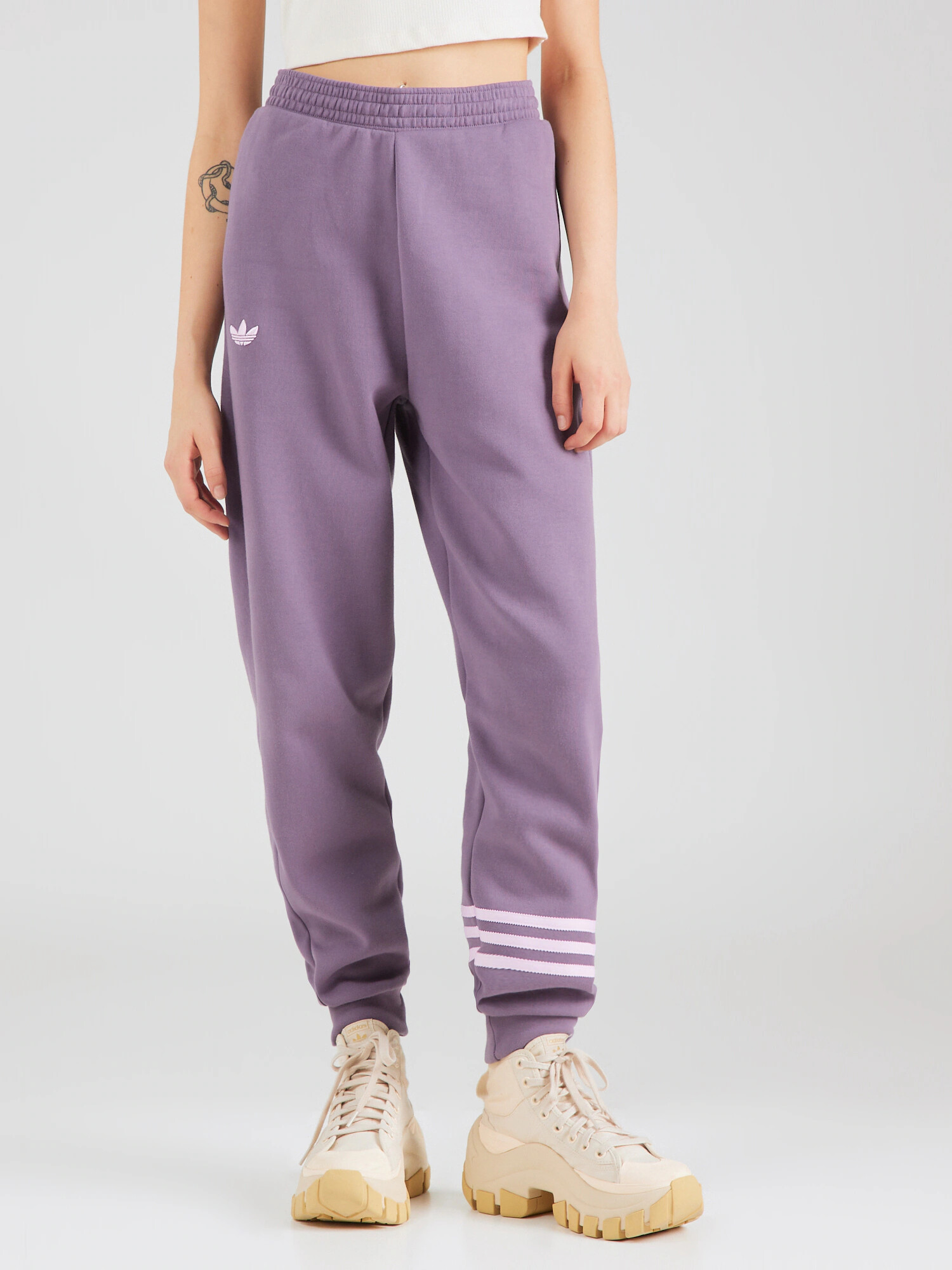 ADIDAS ORIGINALS Pantaloni 'Adicolor Neuclassics' lila / mov închis - Pled.ro