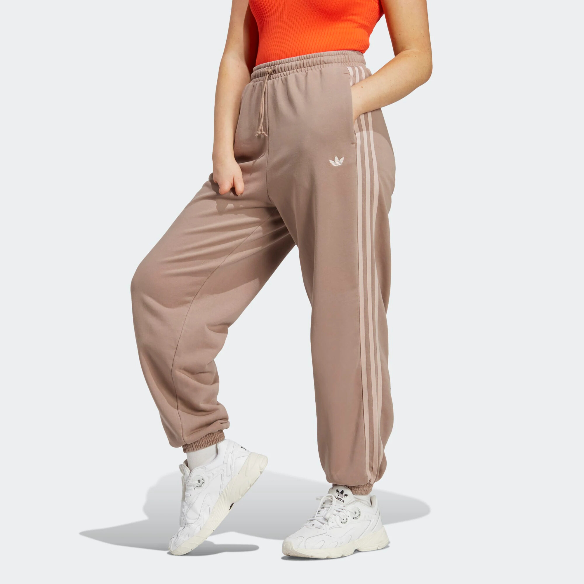 ADIDAS ORIGINALS Pantaloni 'Joggers' maro deschis / alb - Pled.ro