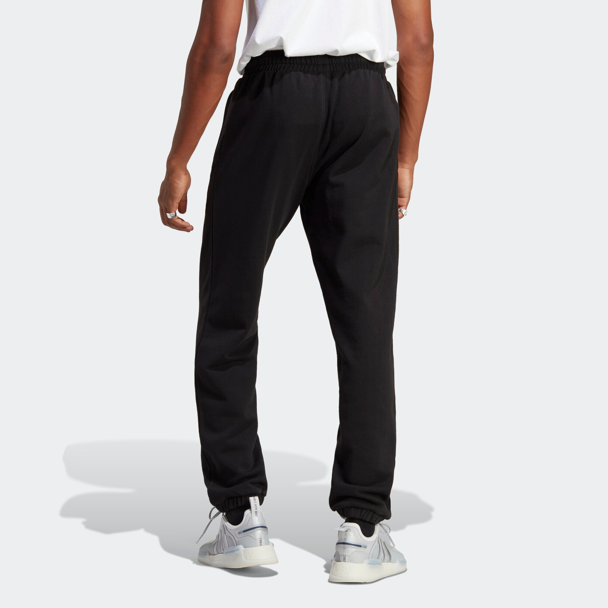 ADIDAS ORIGINALS Pantaloni 'Rifta City Essential' negru - Pled.ro