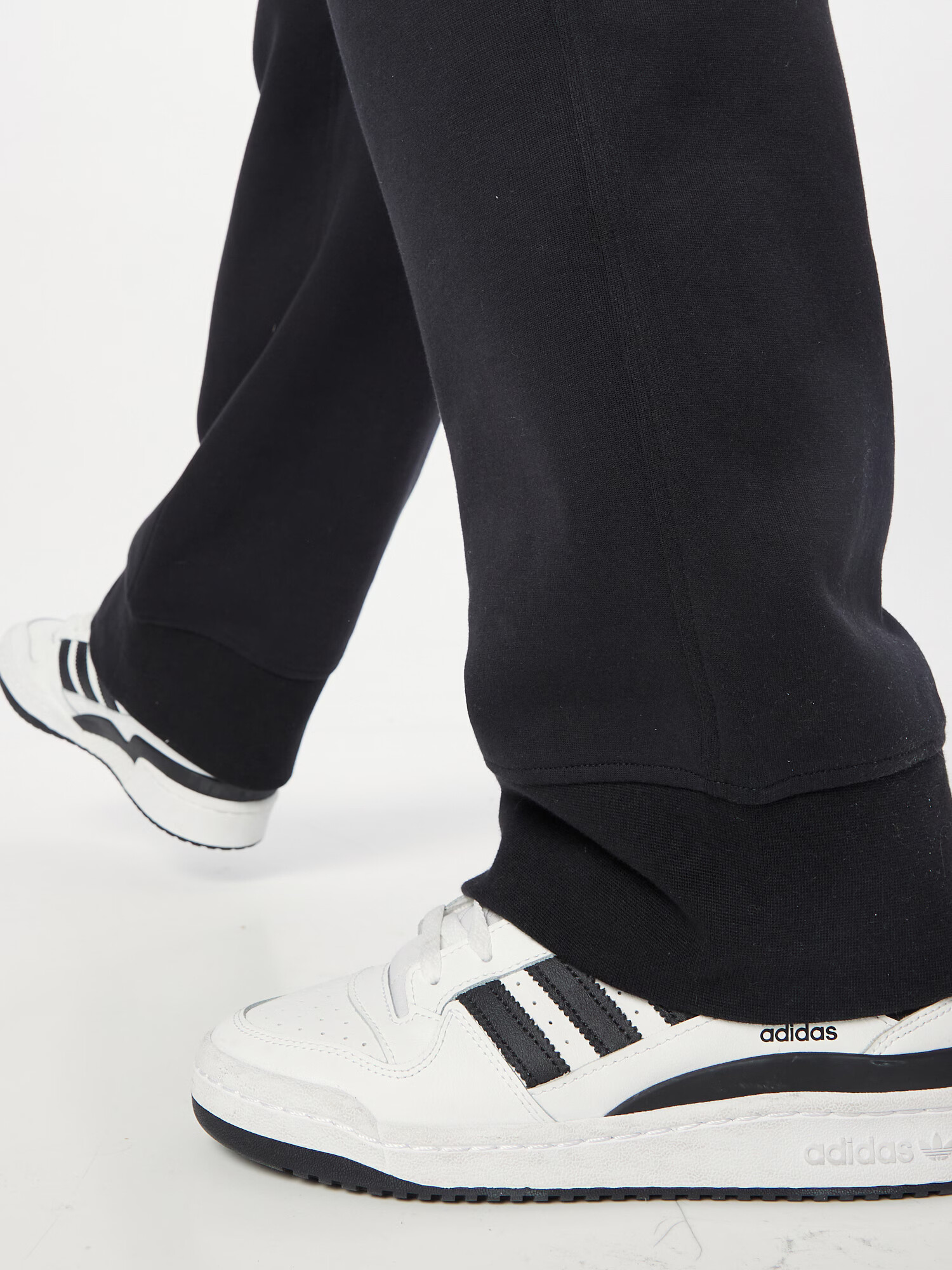 ADIDAS ORIGINALS Pantaloni 'Premium Essentials' negru - Pled.ro