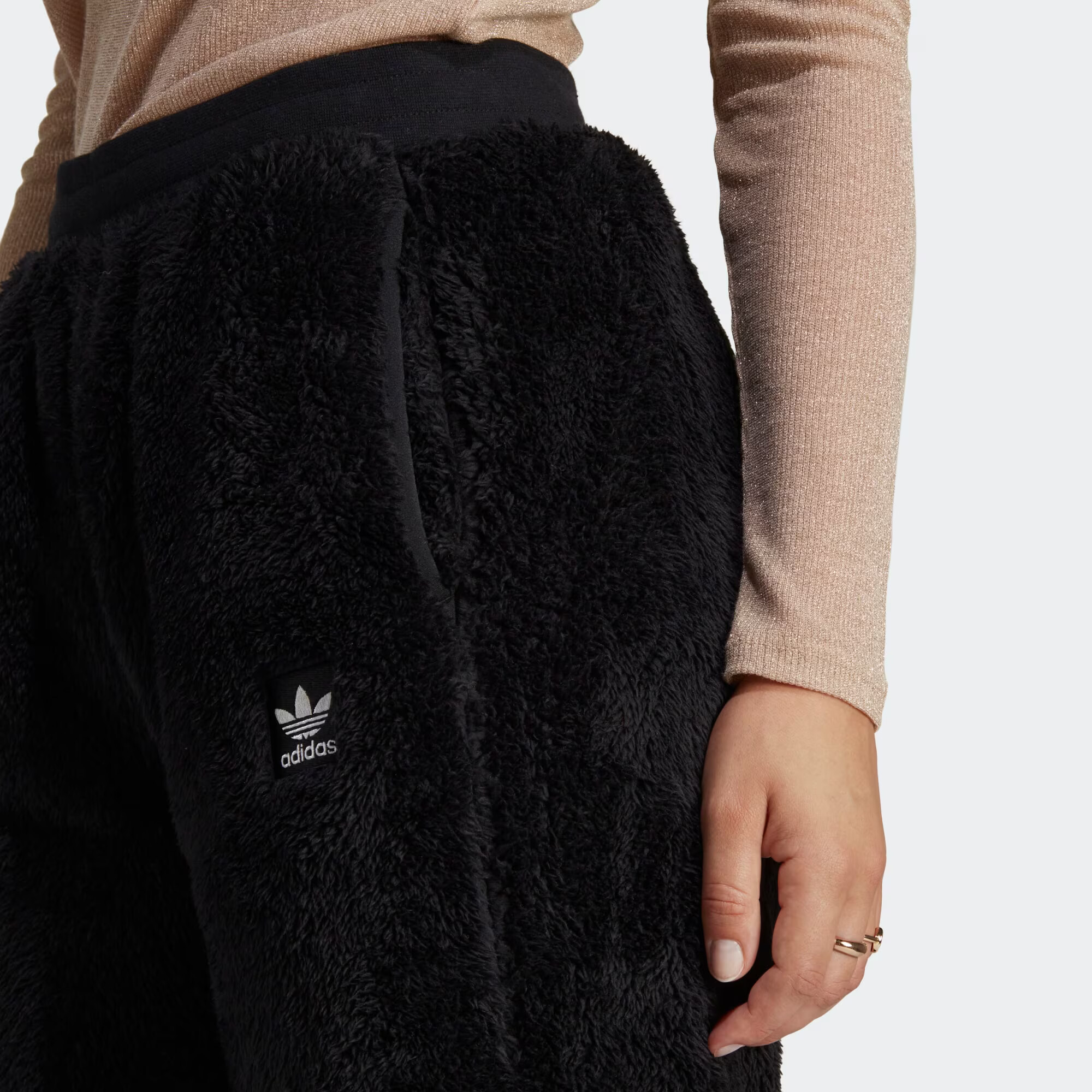 ADIDAS ORIGINALS Pantaloni 'Essentials+ Fluffy Teddy' negru / alb - Pled.ro