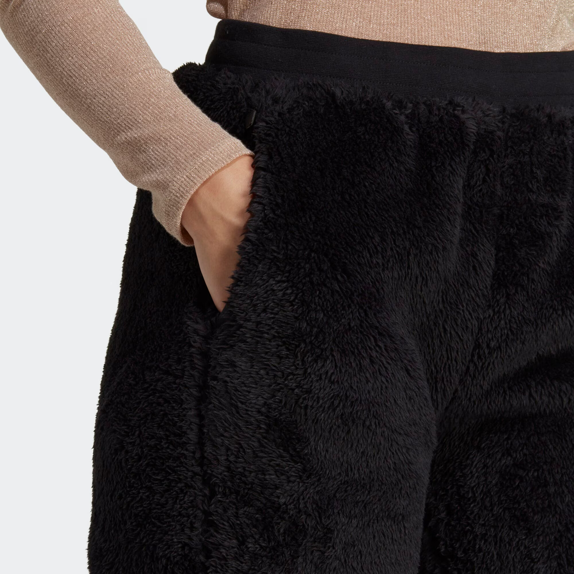 ADIDAS ORIGINALS Pantaloni 'Essentials+ Fluffy Teddy' negru / alb - Pled.ro