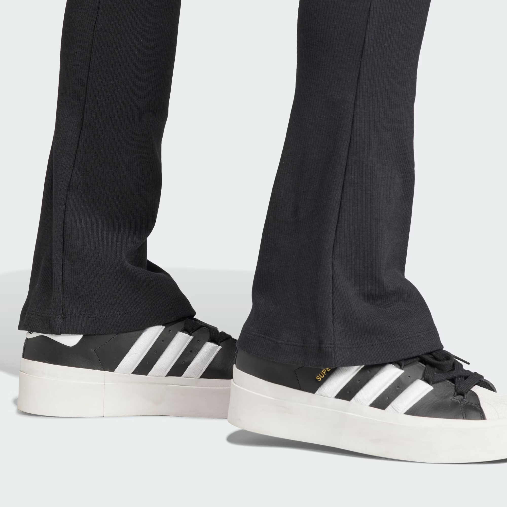 ADIDAS ORIGINALS Pantaloni 'Essentials' negru / alb - Pled.ro