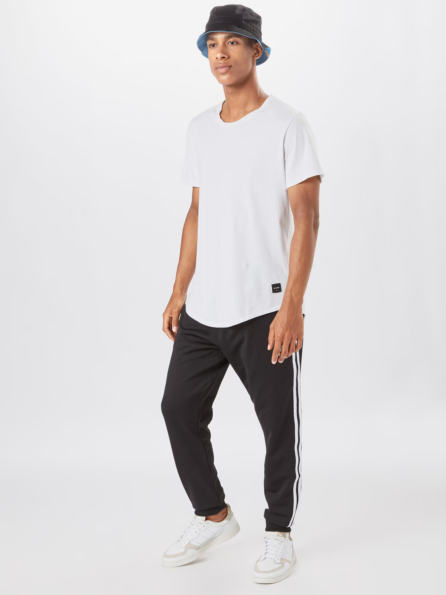 ADIDAS ORIGINALS Pantaloni 'Adicolor Classics Primeblue Sst' negru / alb - Pled.ro