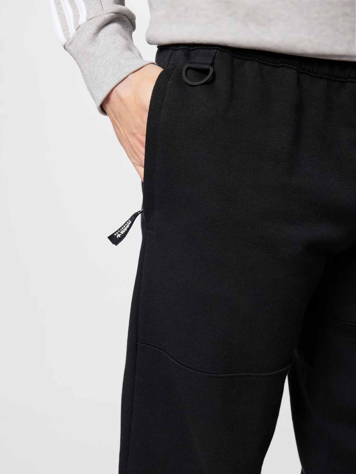 ADIDAS ORIGINALS Pantaloni 'Adventure' negru / alb - Pled.ro