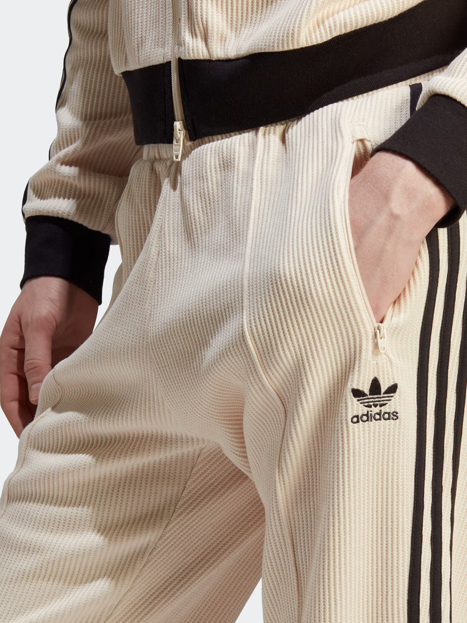 ADIDAS ORIGINALS Pantaloni 'Adicolor Classics Waffle Beckenbauer' negru / alb lână - Pled.ro