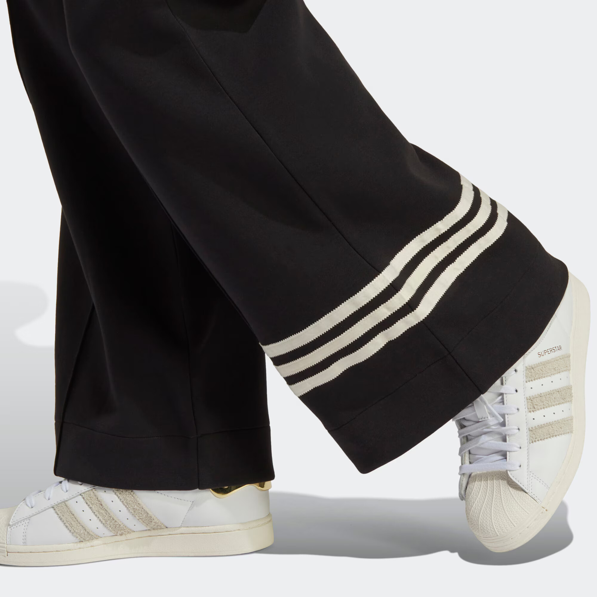 ADIDAS ORIGINALS Pantaloni 'Adicolor Neuclassics' negru / alb natural - Pled.ro