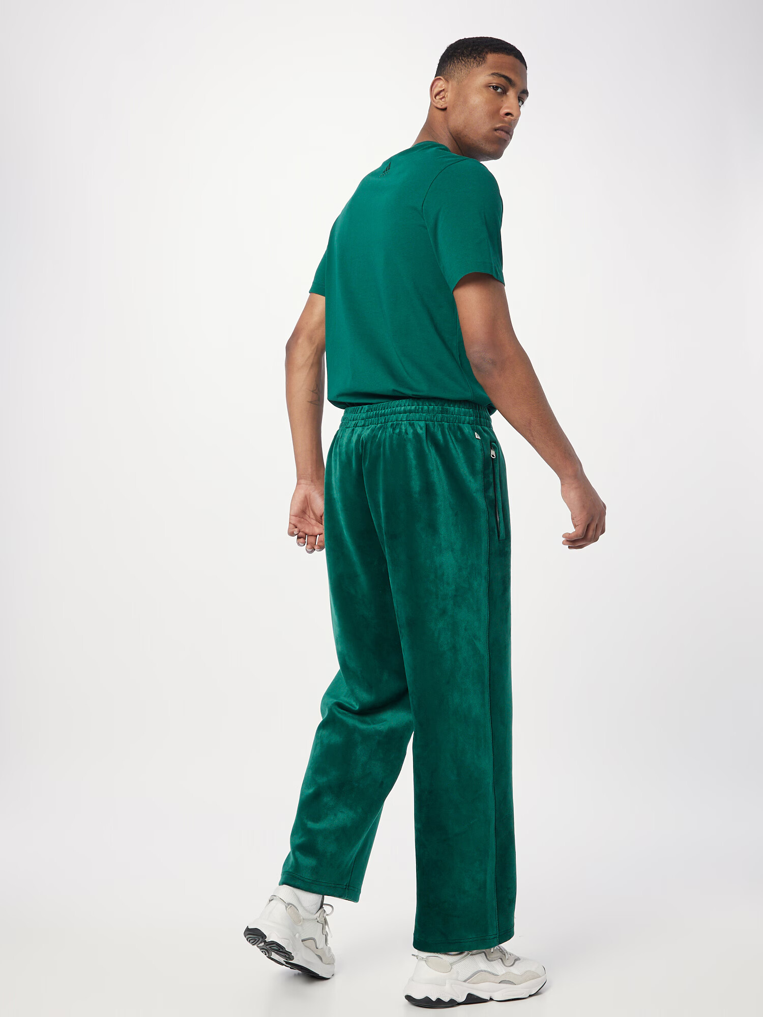 ADIDAS ORIGINALS Pantaloni 'Premium Essentials+' verde smarald - Pled.ro