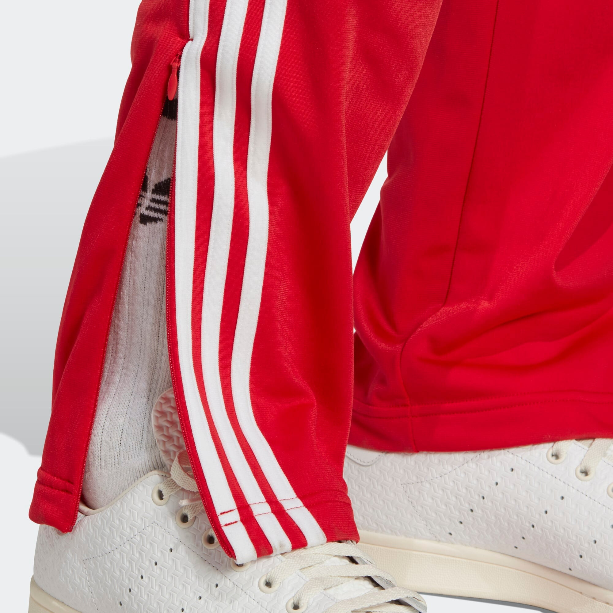 ADIDAS ORIGINALS Pantaloni 'Adicolor Classics Firebird' roșu deschis / alb - Pled.ro