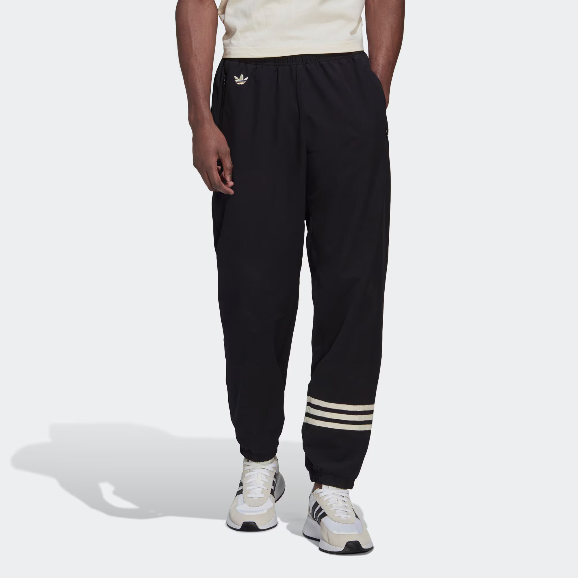 ADIDAS ORIGINALS Pantaloni 'Adicolor Neuclassics' negru - Pled.ro