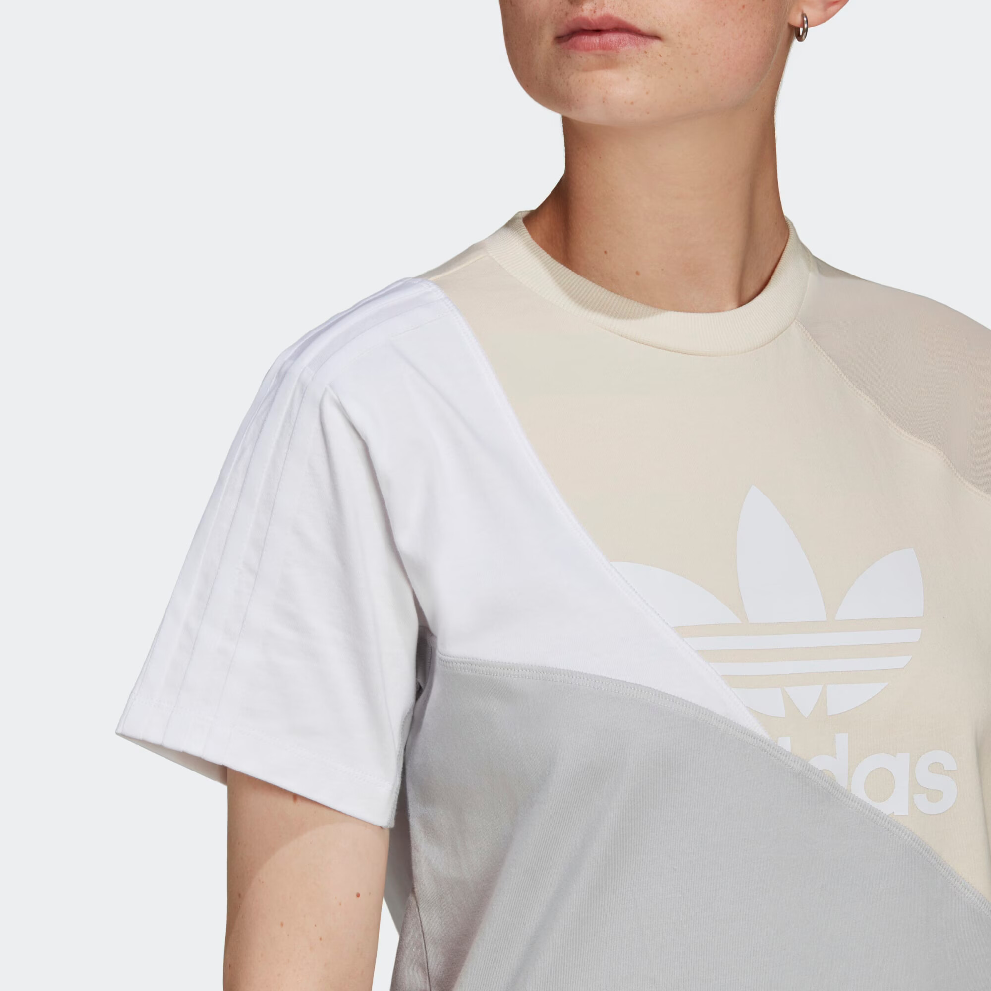 ADIDAS ORIGINALS Tricou bej / gri / alb - Pled.ro