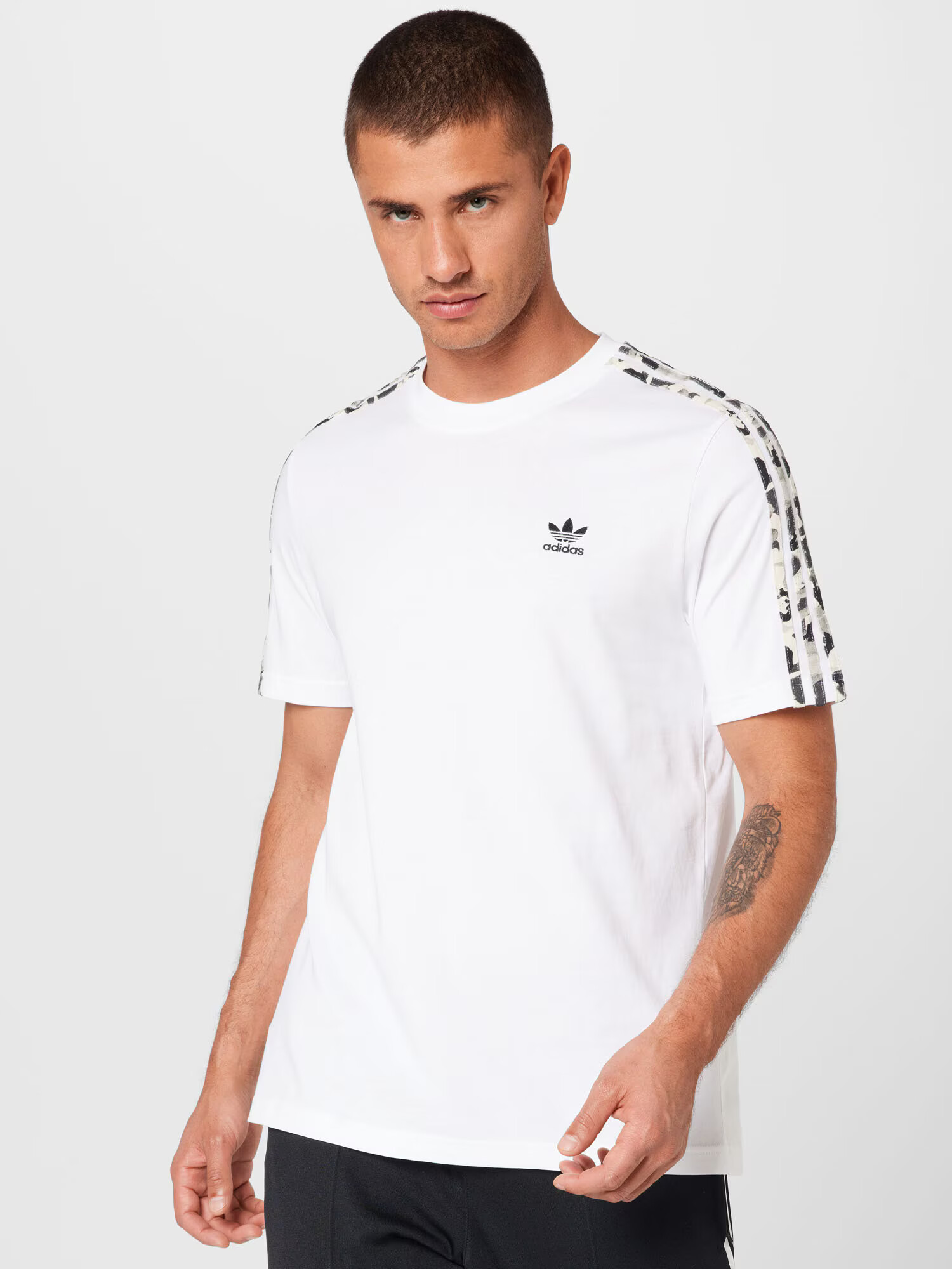 ADIDAS ORIGINALS Tricou '3-Stripes Camo' bej / gri / negru / alb - Pled.ro