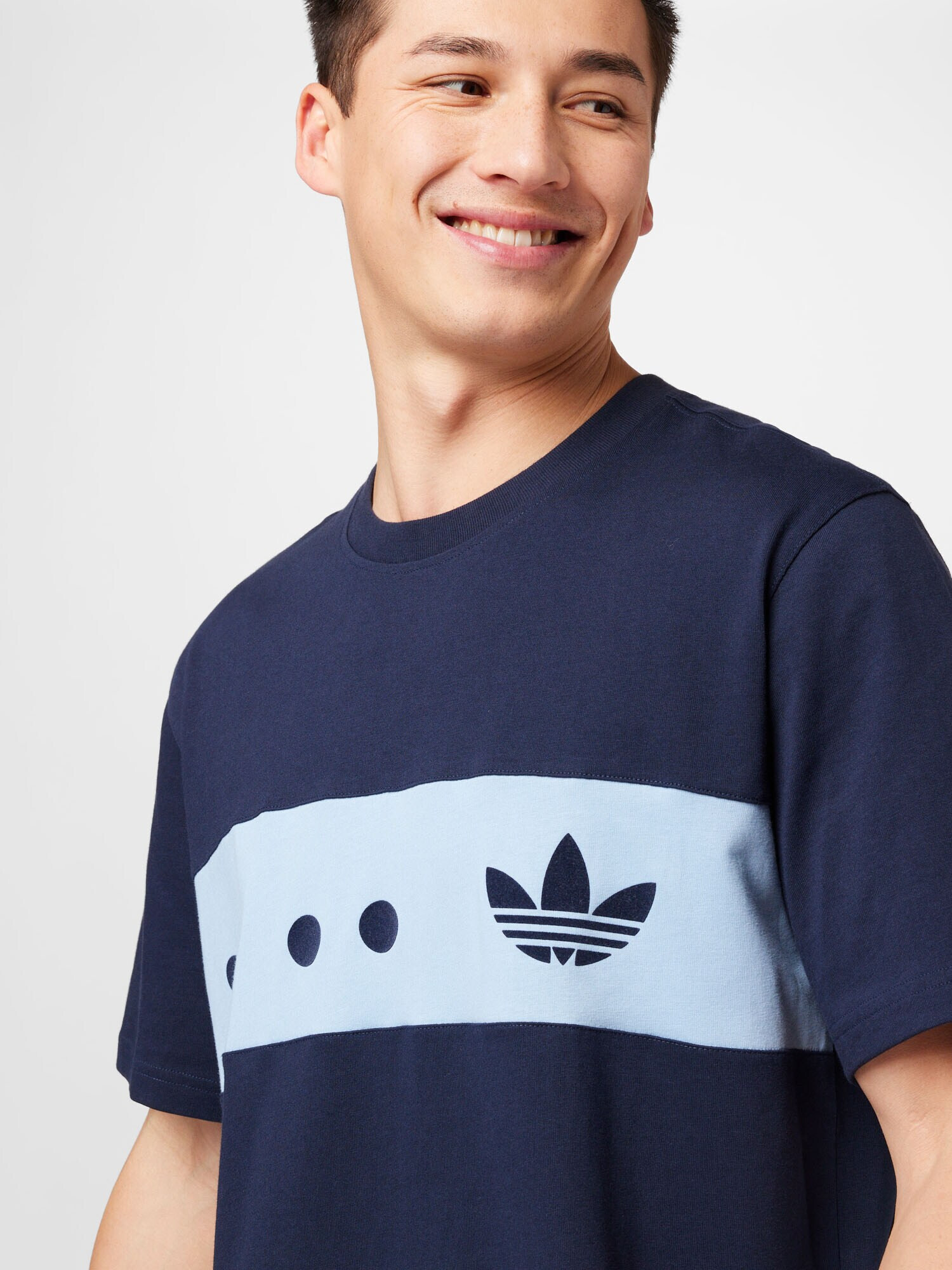 ADIDAS ORIGINALS Tricou 'Rifta City ' bleumarin / albastru pastel - Pled.ro