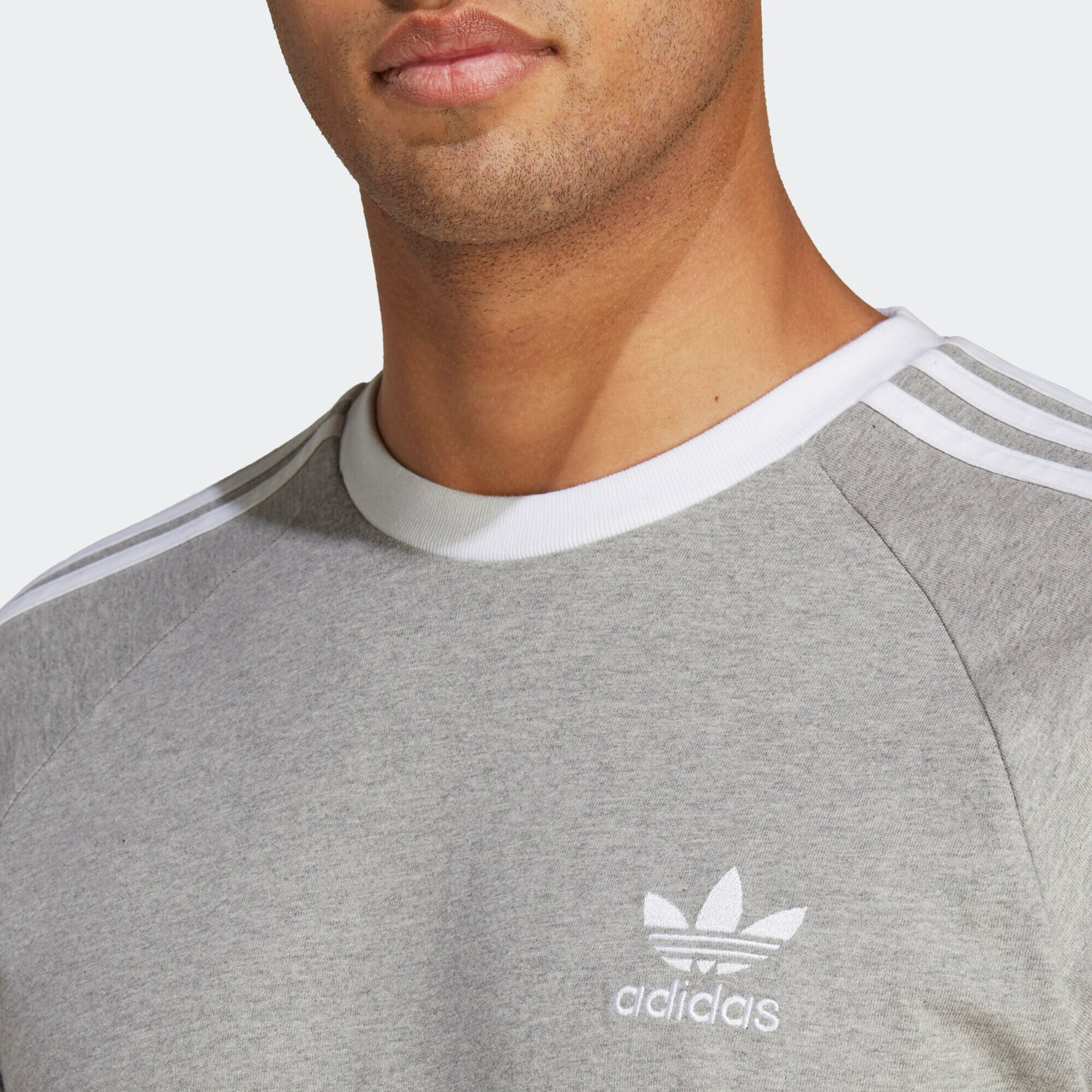 ADIDAS ORIGINALS Tricou 'Adicolor Classics' gri / alb - Pled.ro