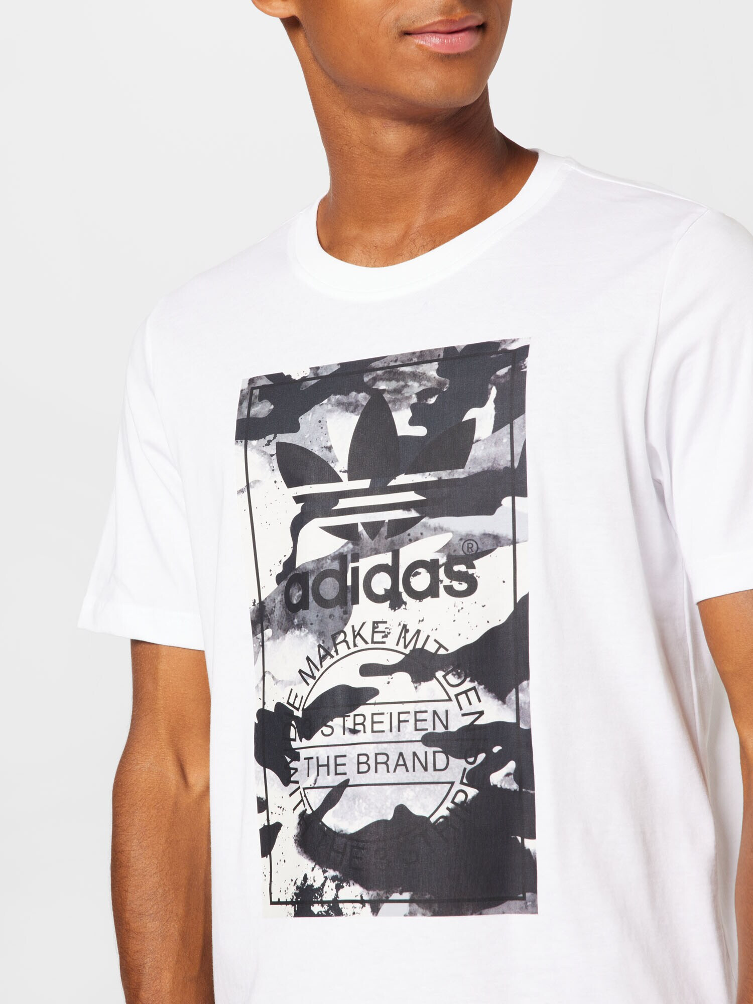 ADIDAS ORIGINALS Tricou 'Graphic Camo' gri închis / alb - Pled.ro