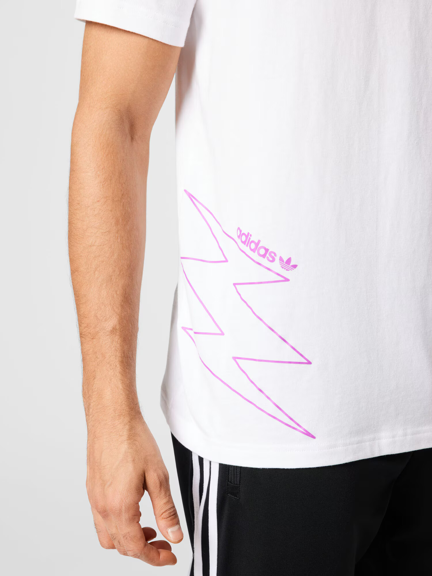 ADIDAS ORIGINALS Tricou 'LIGHTNING' mov închis / alb - Pled.ro