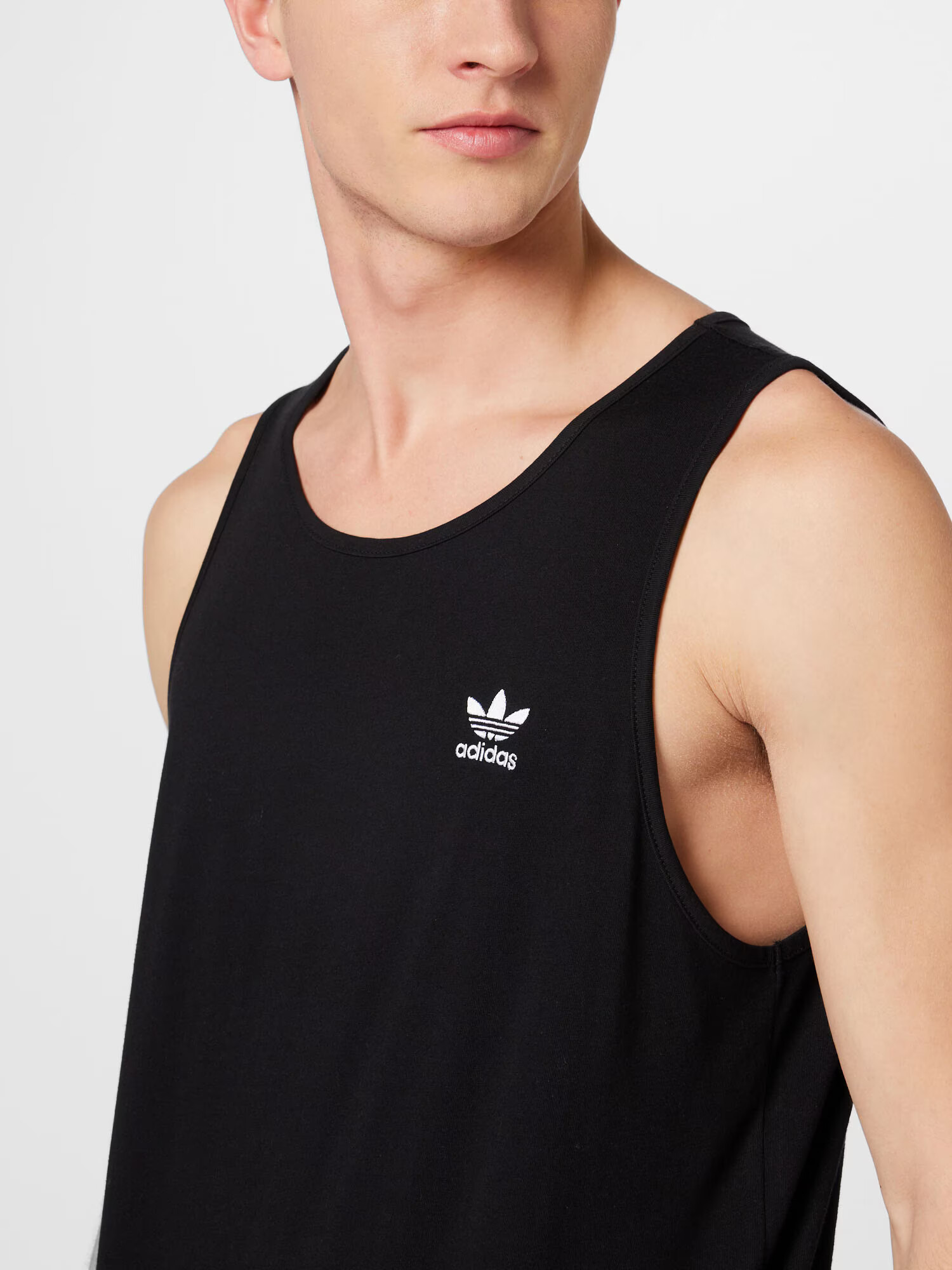 ADIDAS ORIGINALS Tricou 'Trefoil Essentials' negru / alb - Pled.ro