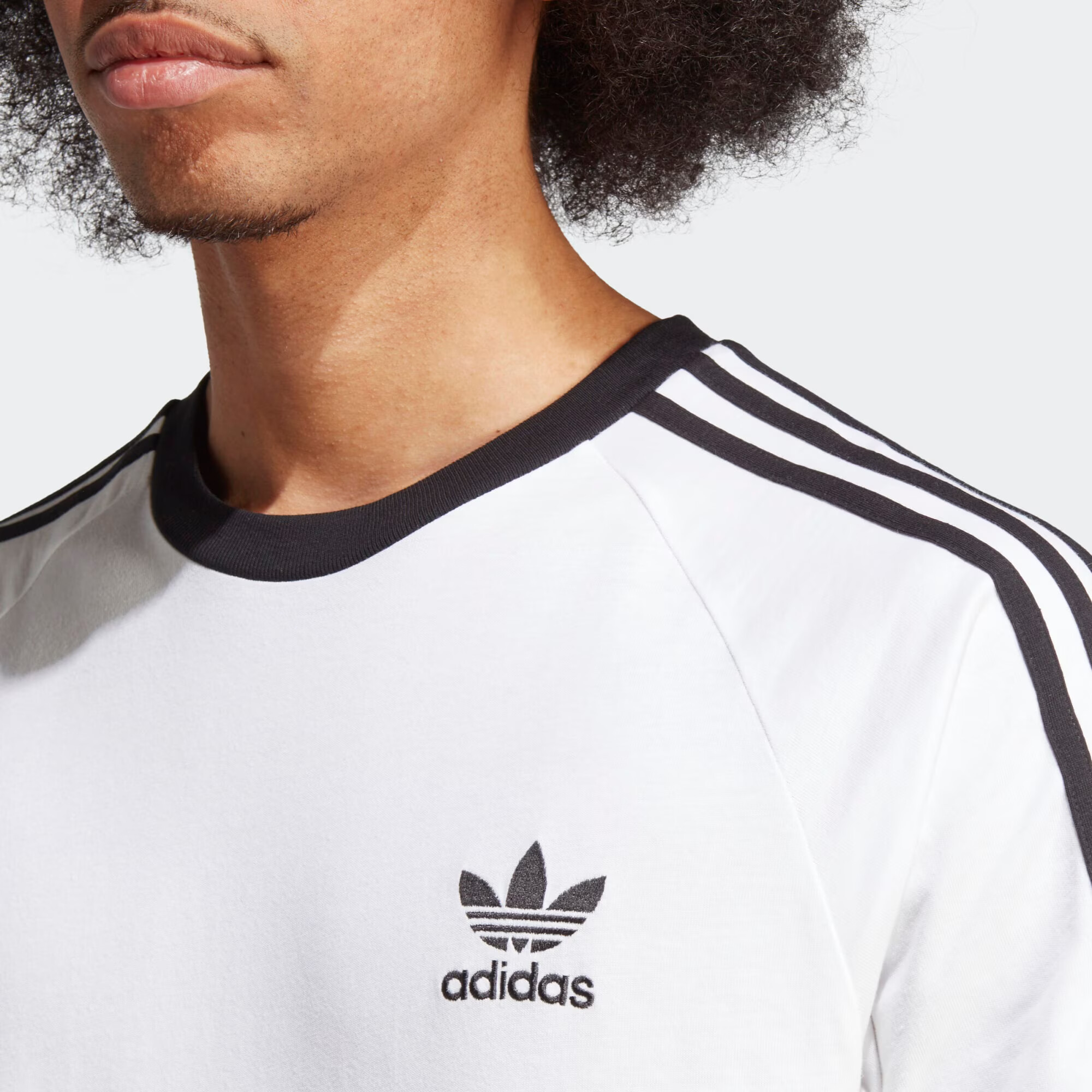 ADIDAS ORIGINALS Tricou 'Adicolor Classics' negru / alb - Pled.ro