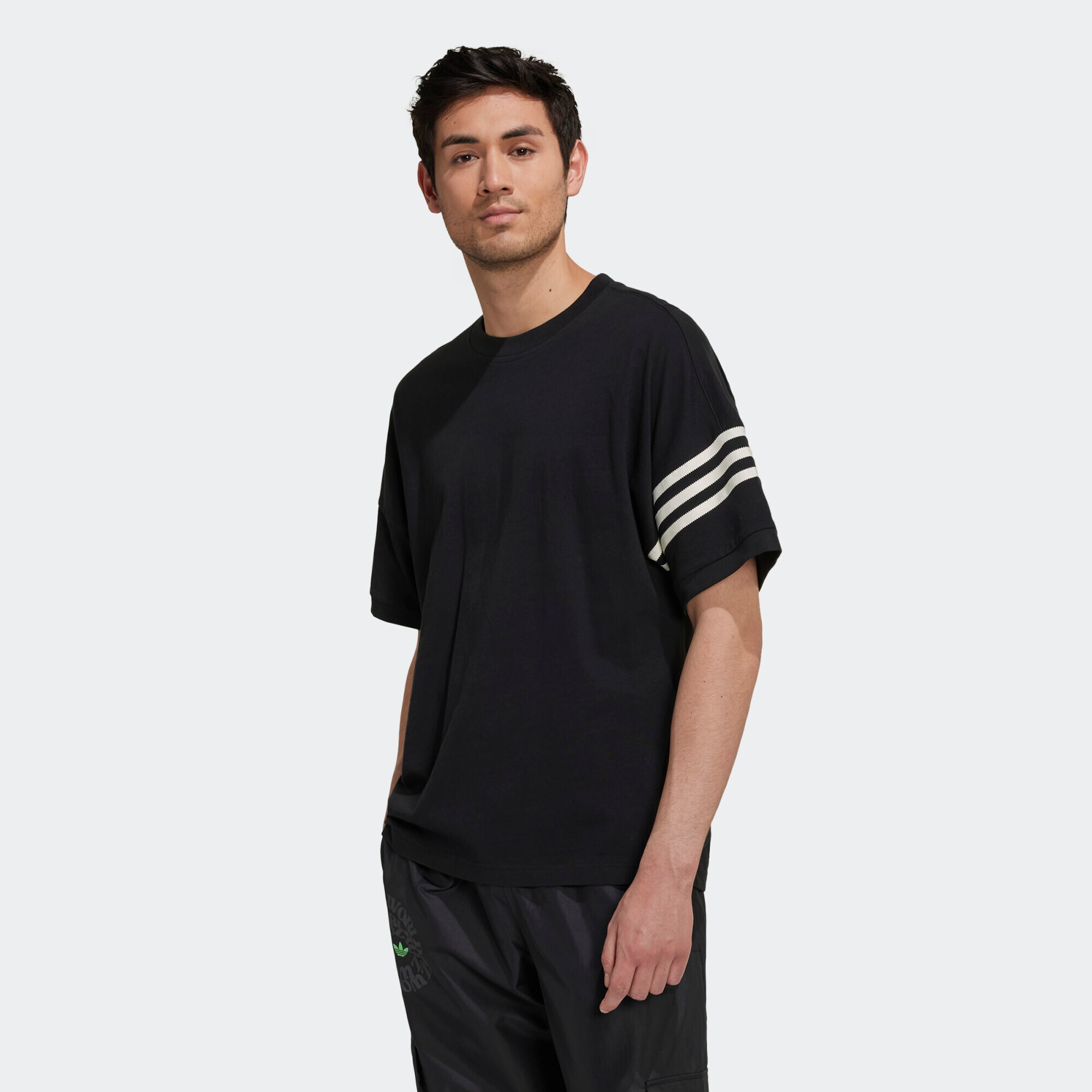 ADIDAS ORIGINALS Tricou 'Adicolor Neuclassics' negru / alb - Pled.ro