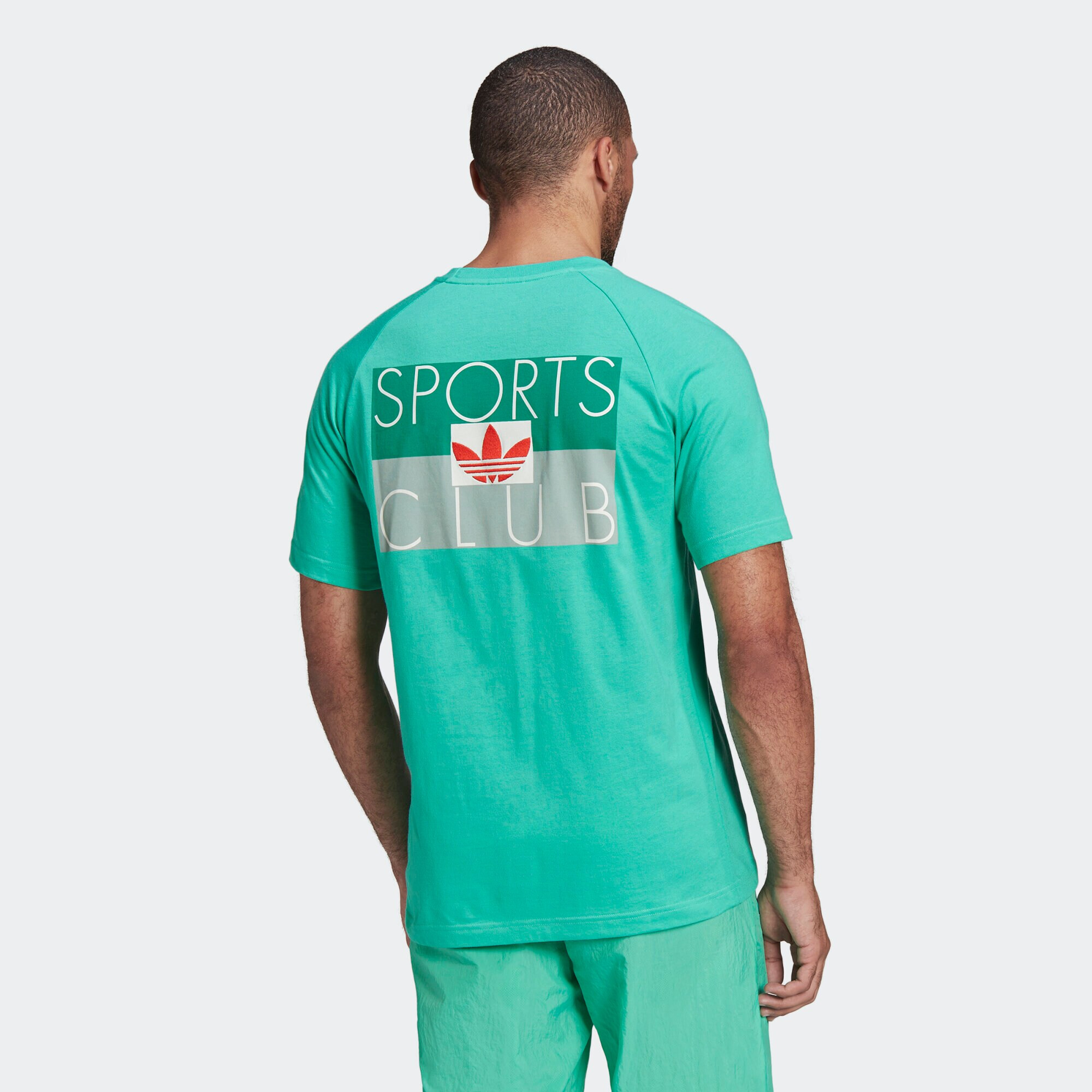 ADIDAS ORIGINALS Tricou 'Sports Club' gri deschis / verde jad / roșu / alb - Pled.ro