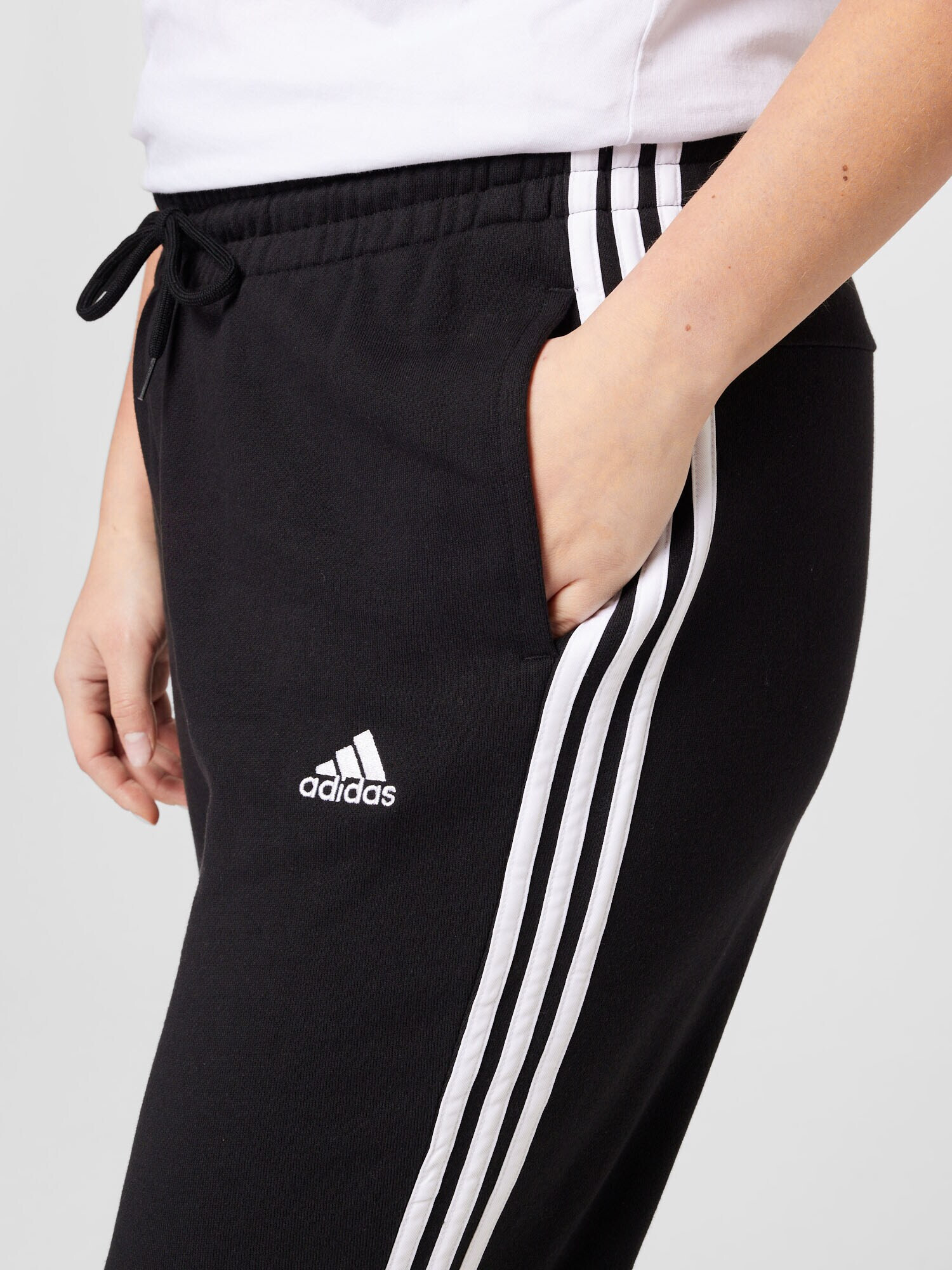 ADIDAS PERFORMANCE Pantaloni sport 'Train Essentials' negru / alb - Pled.ro