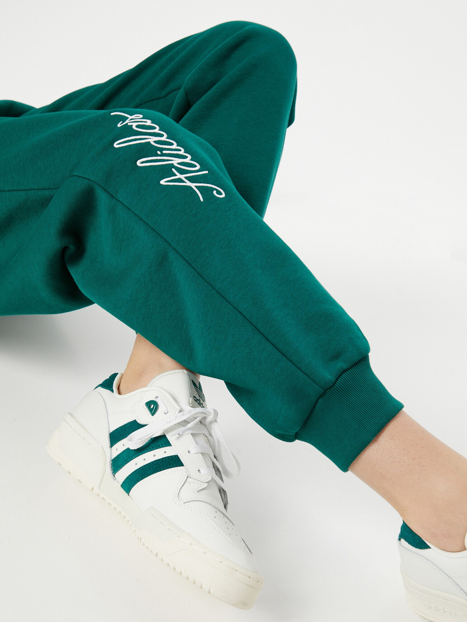 ADIDAS SPORTSWEAR Pantaloni sport 'Scribble Embroidery Fleece' verde închis / alb - Pled.ro