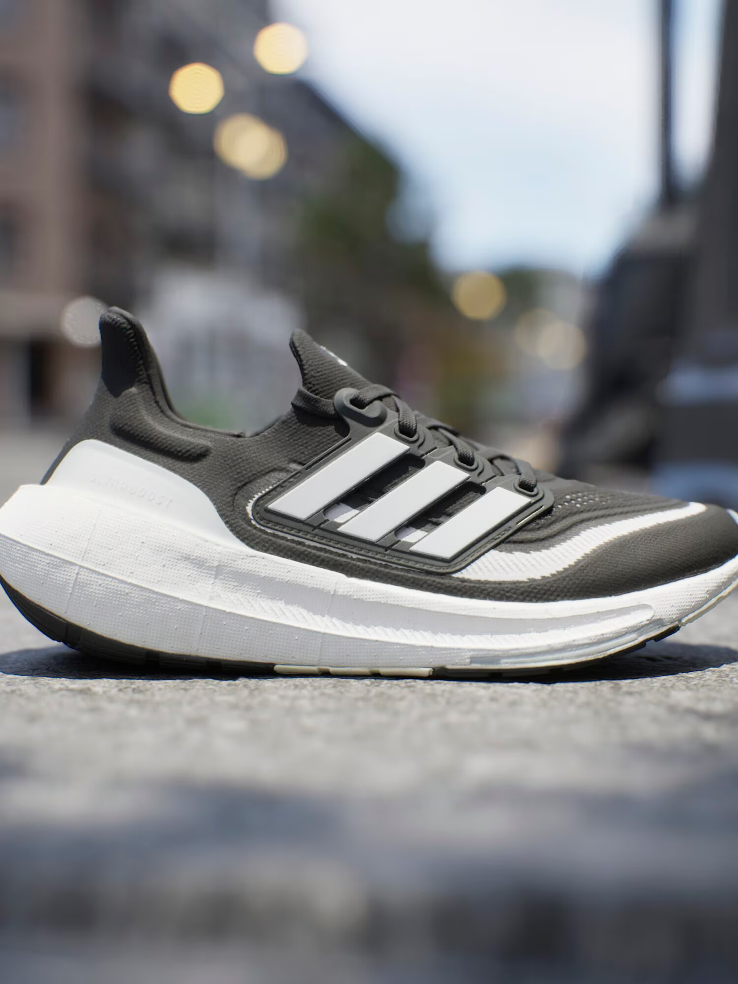 ADIDAS PERFORMANCE Sneaker de alergat 'Ultraboost Light' albastru pastel / negru / alb - Pled.ro