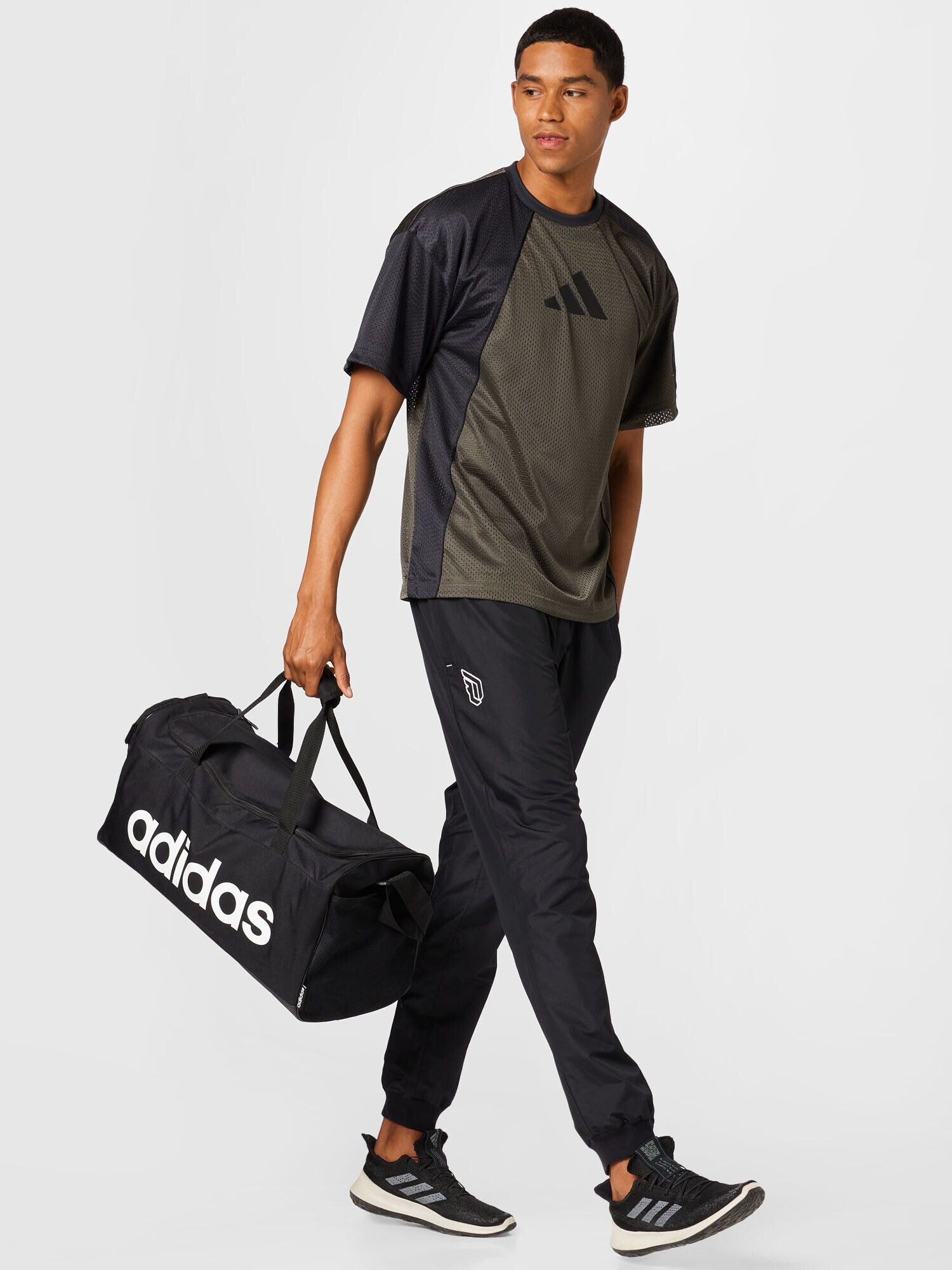 ADIDAS PERFORMANCE Tricou funcțional pământiu / negru - Pled.ro