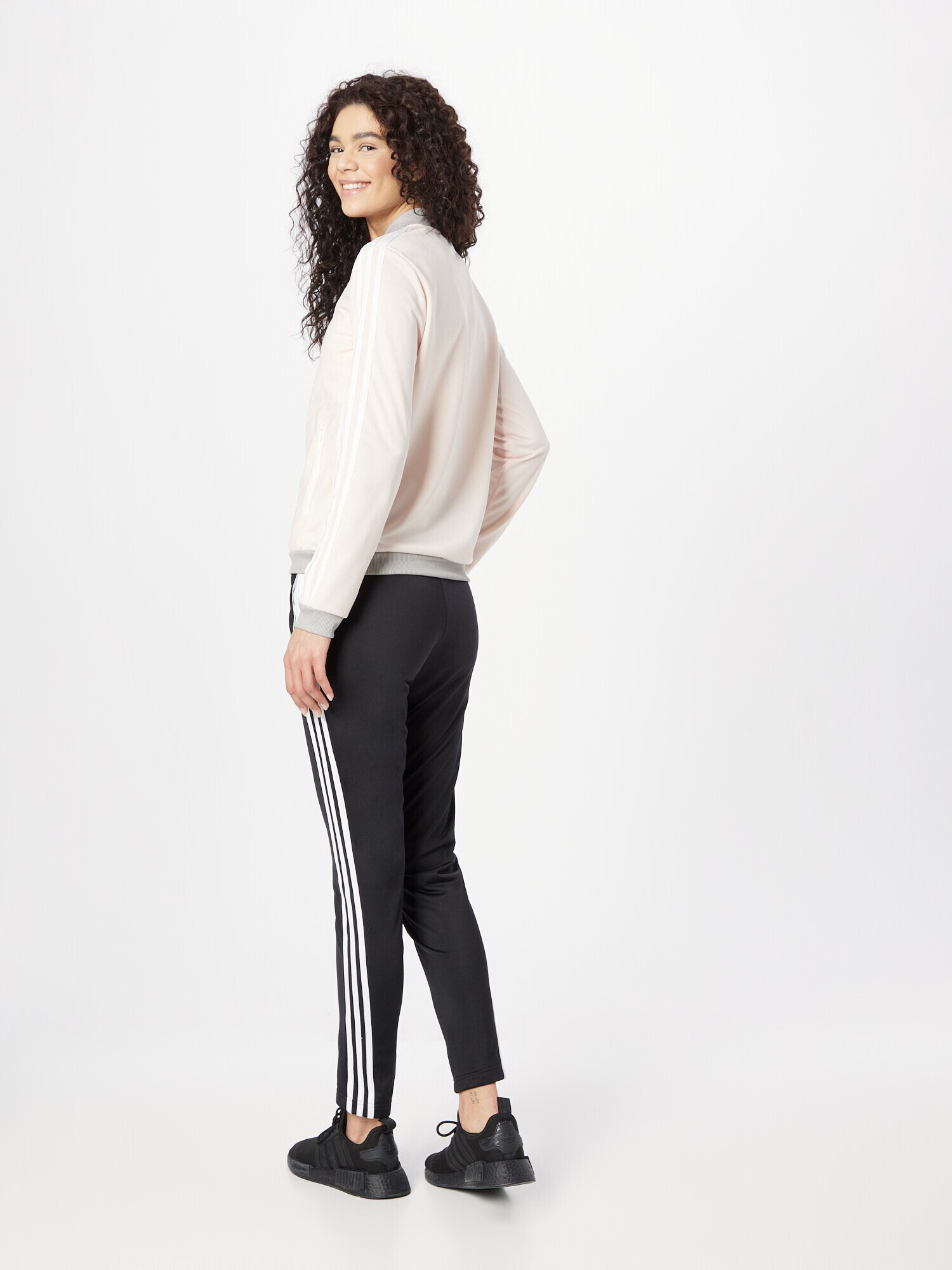 ADIDAS SPORTSWEAR Costum de trening 'Essentials 3-Stripes' crem / gri / negru / alb - Pled.ro