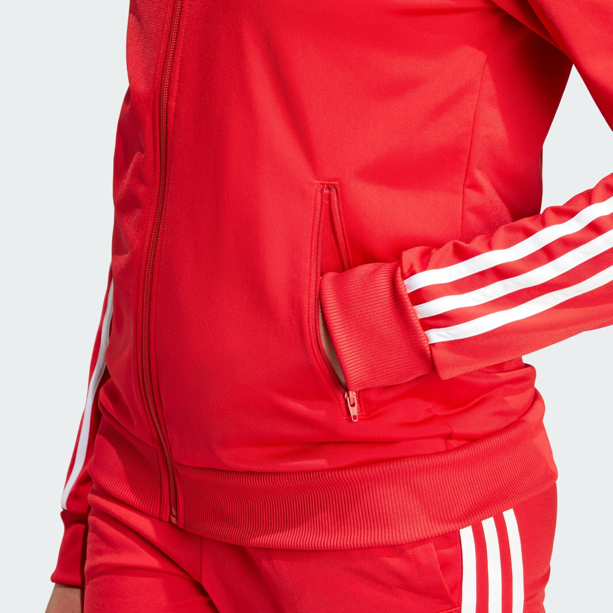 ADIDAS SPORTSWEAR Costum de trening 'Essentials' roșu / alb - Pled.ro