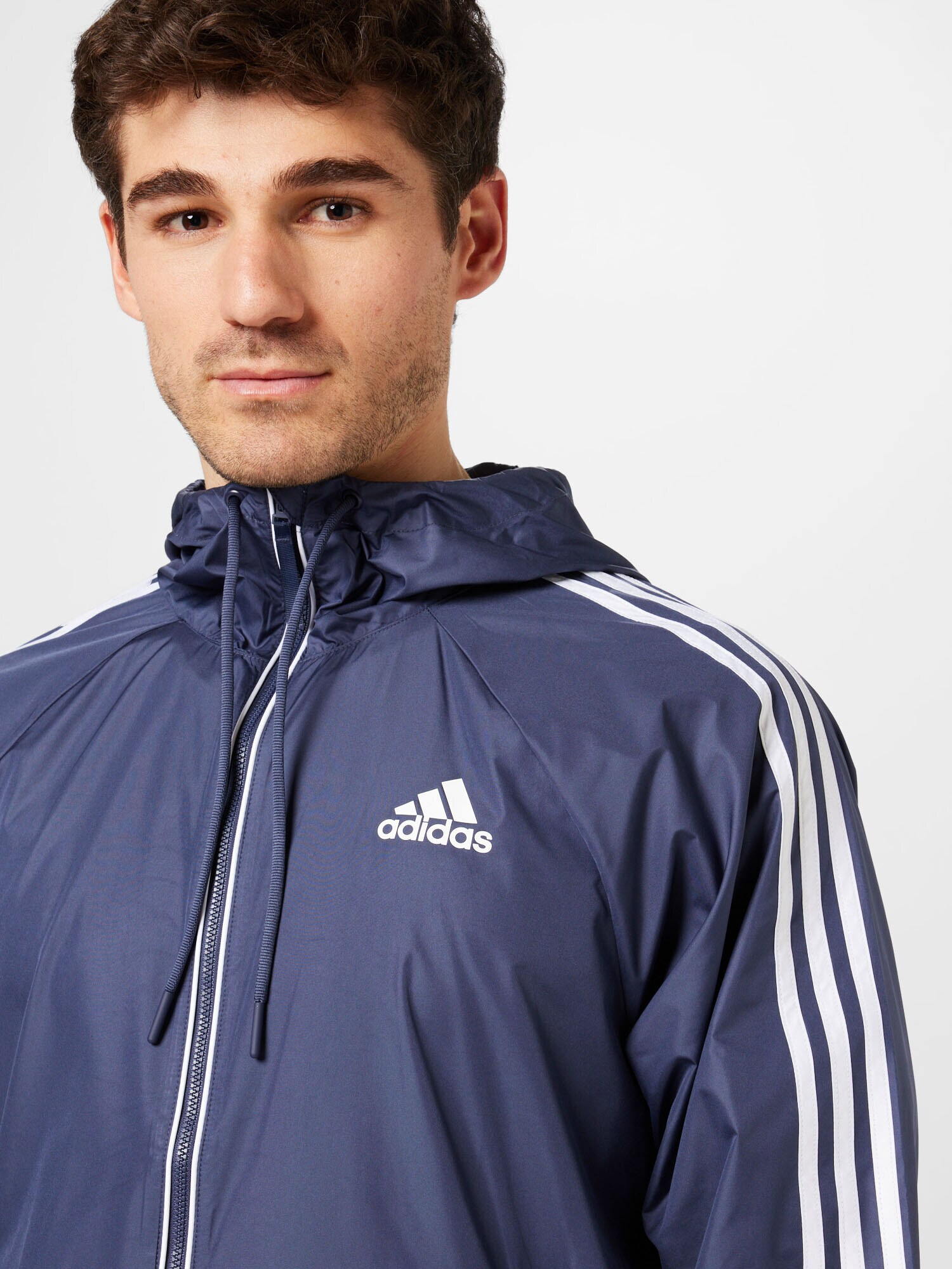 ADIDAS SPORTSWEAR Geacă sport 'Bsc 3-Stripes Wind' bleumarin / alb - Pled.ro