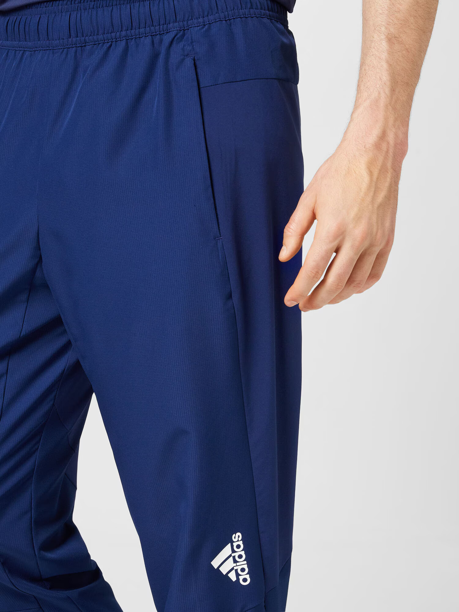 ADIDAS SPORTSWEAR Pantaloni sport 'Aeroready Designed For Movement' albastru marin / alb - Pled.ro