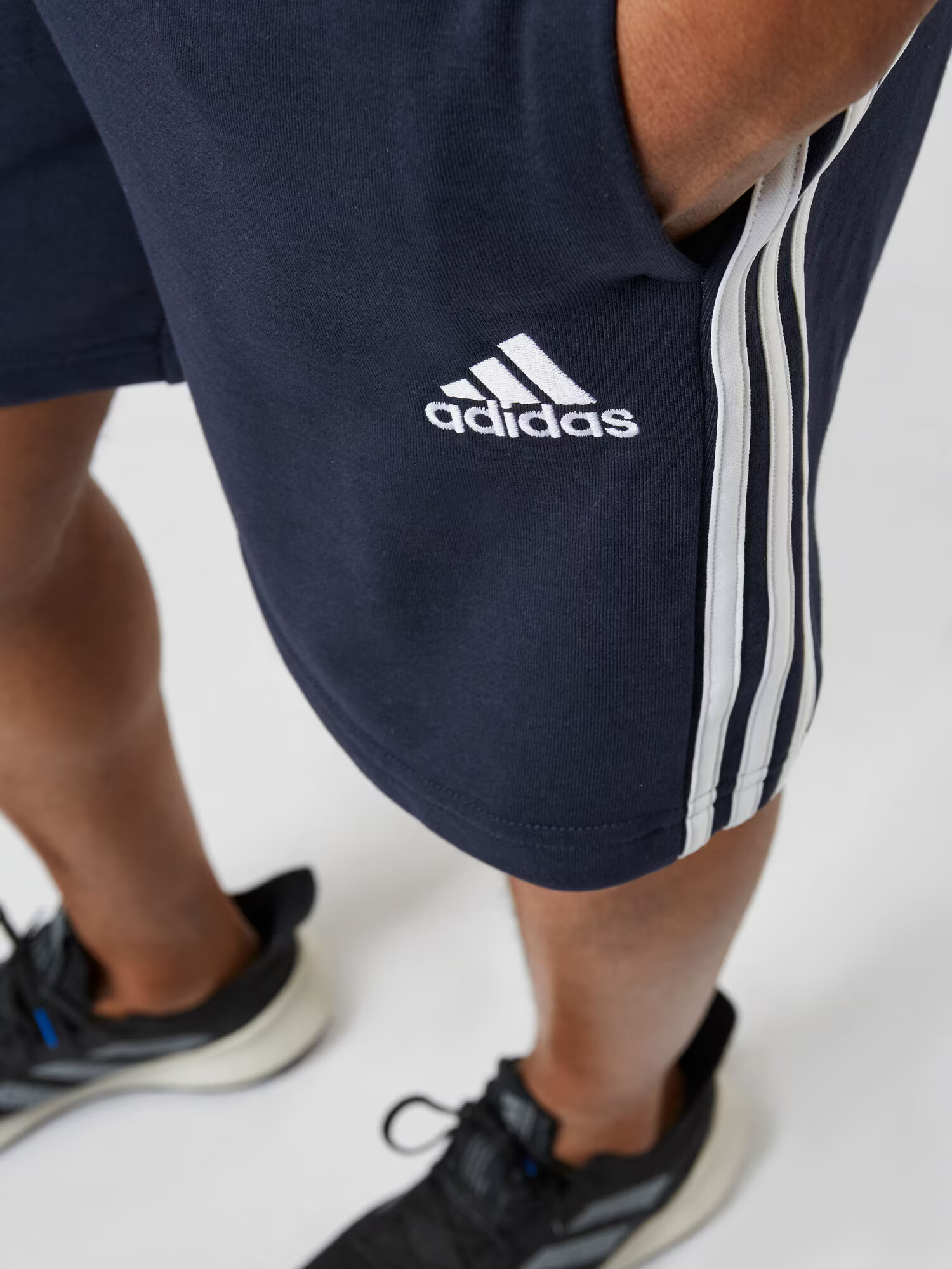 ADIDAS SPORTSWEAR Pantaloni sport 'Essentials French Terry 3-Stripes' bleumarin / alb - Pled.ro