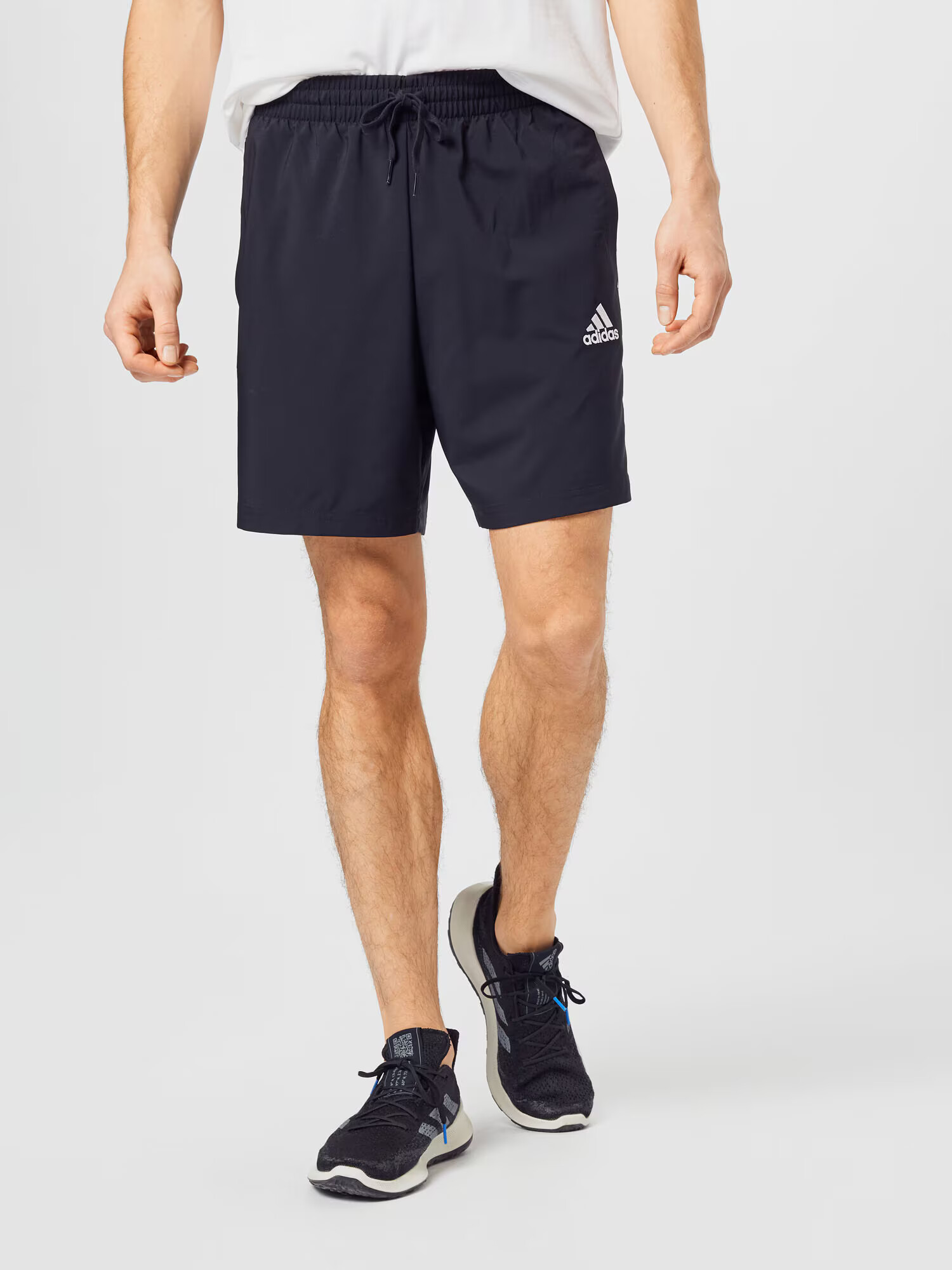 ADIDAS SPORTSWEAR Pantaloni sport 'Chelsea' negru / alb - Pled.ro