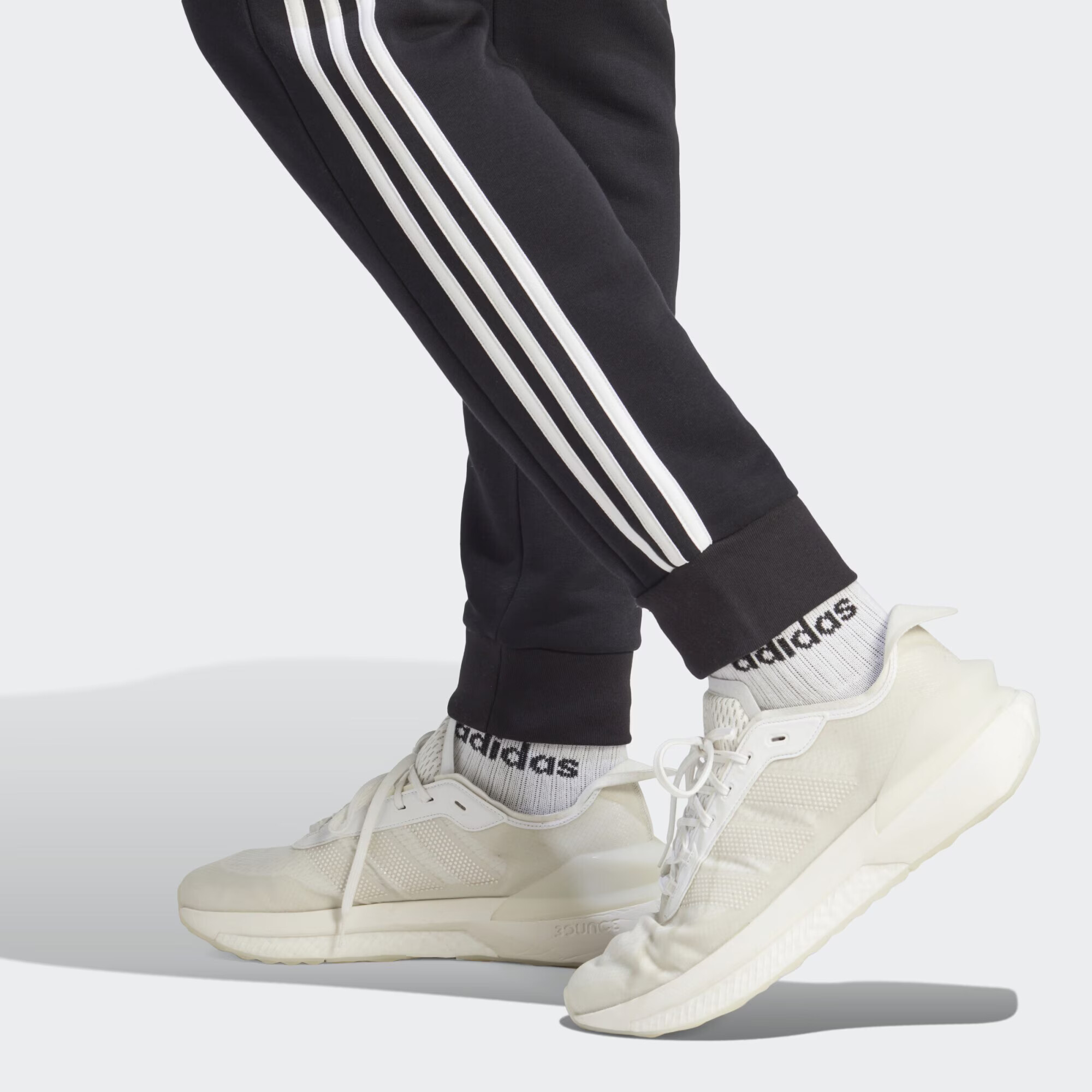 ADIDAS SPORTSWEAR Pantaloni sport 'Essentials' negru / alb - Pled.ro