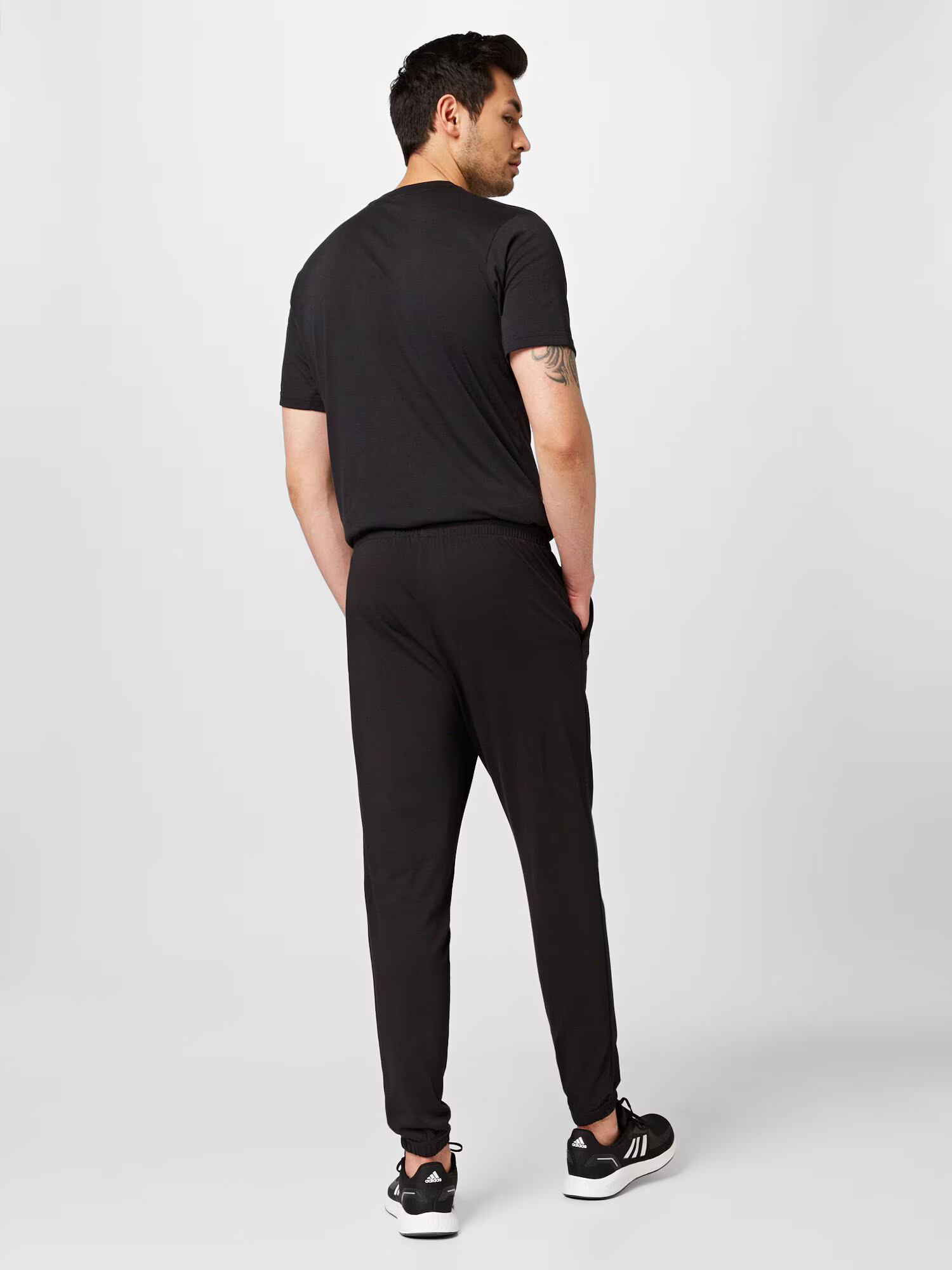 ADIDAS SPORTSWEAR Pantaloni sport 'Essentials' negru / alb - Pled.ro